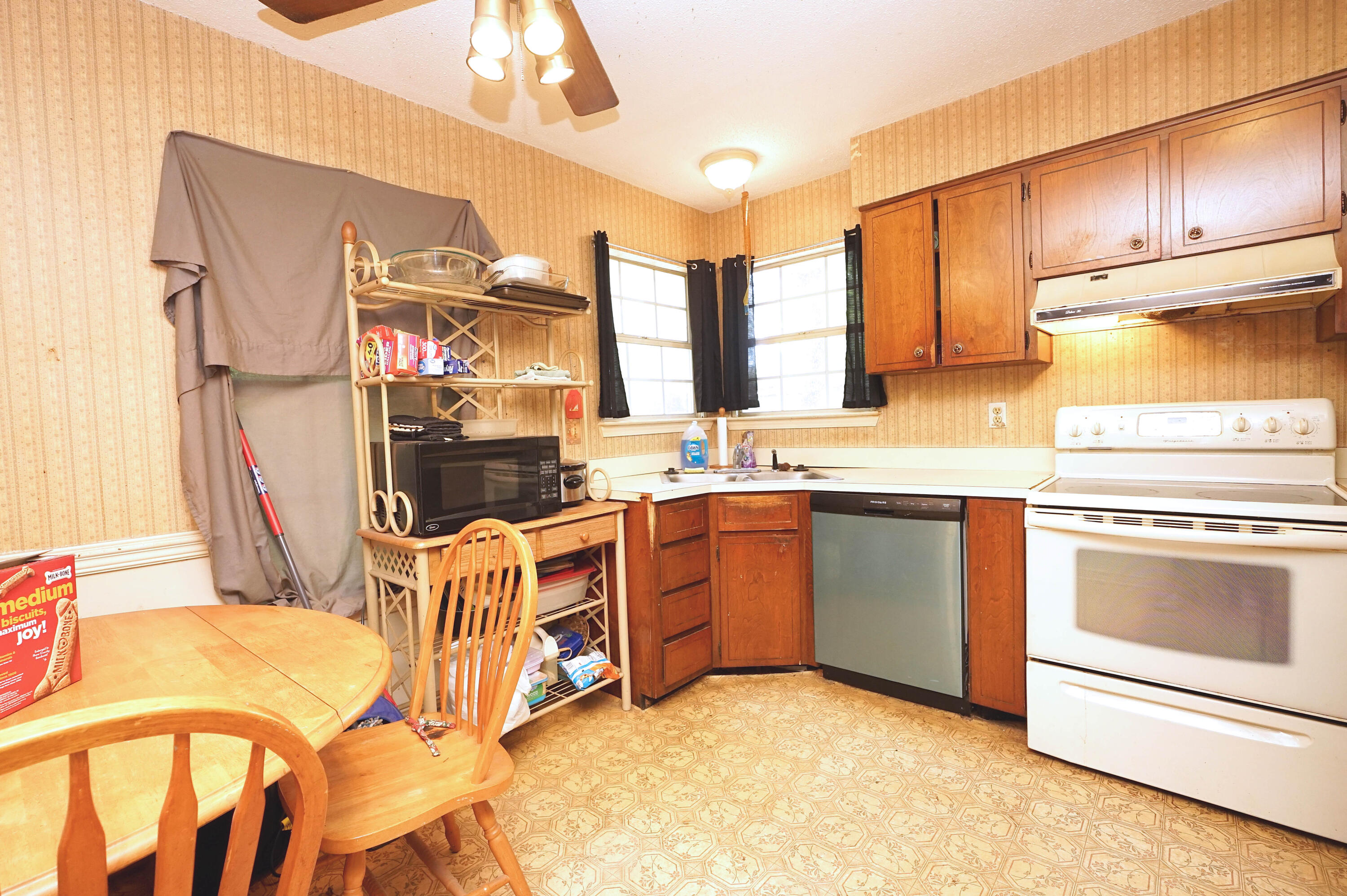 PALM CREST - Residential