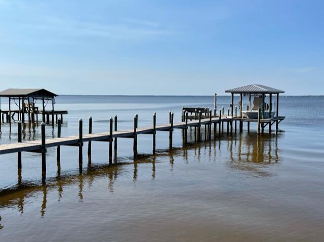 BAY PINES - Land