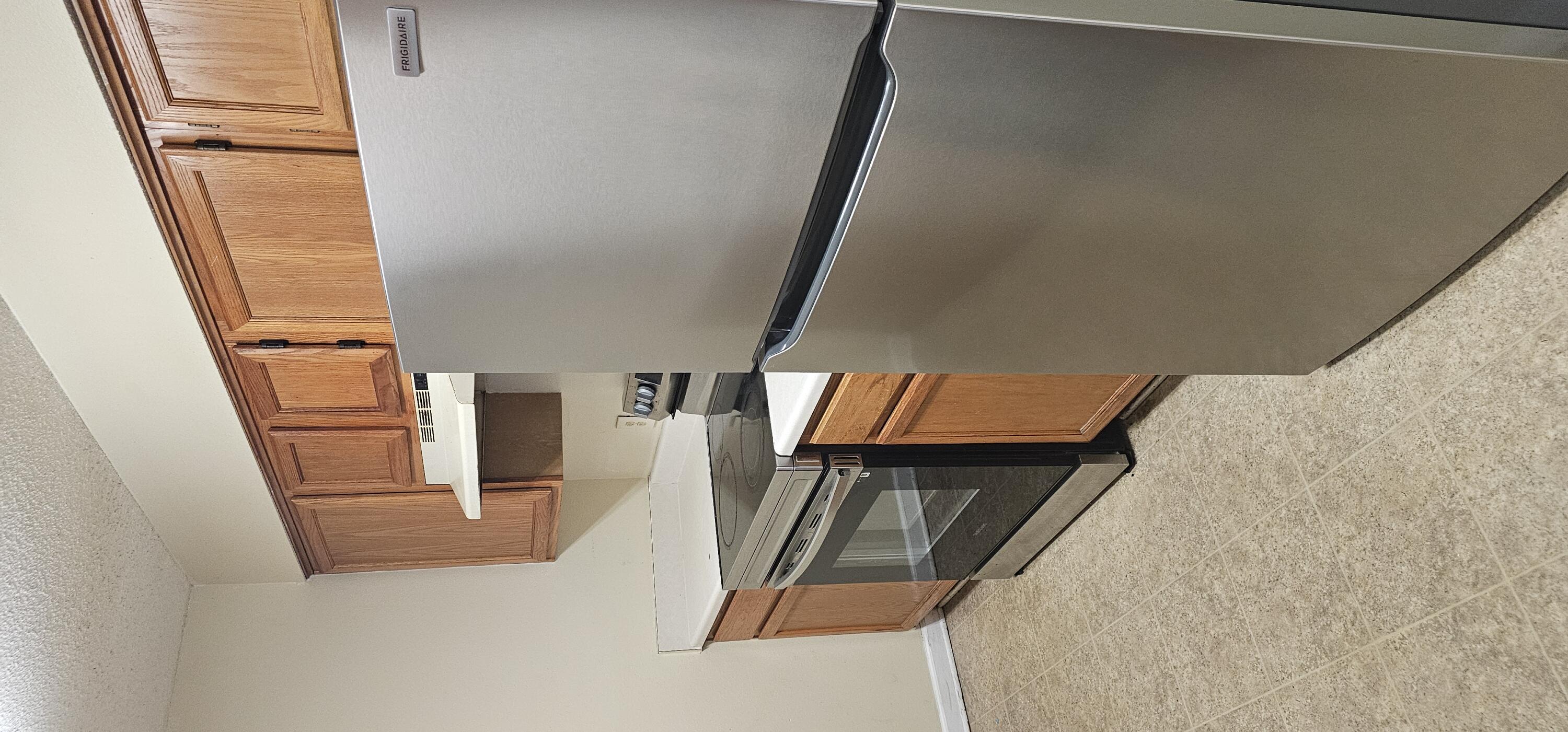 POINTE OF VIEW CONDO - Residential Lease