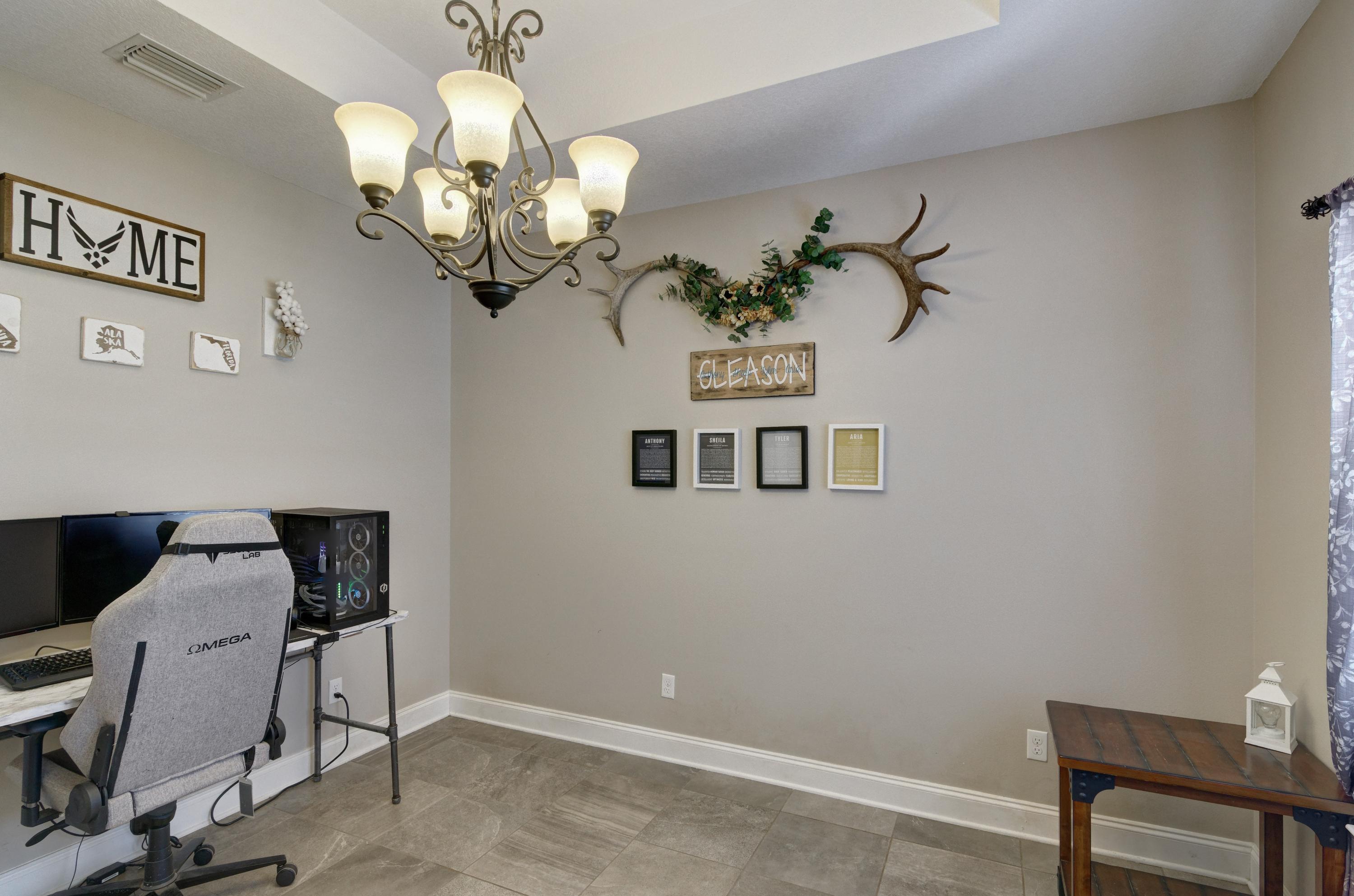 CRESCENT SHORES - Residential