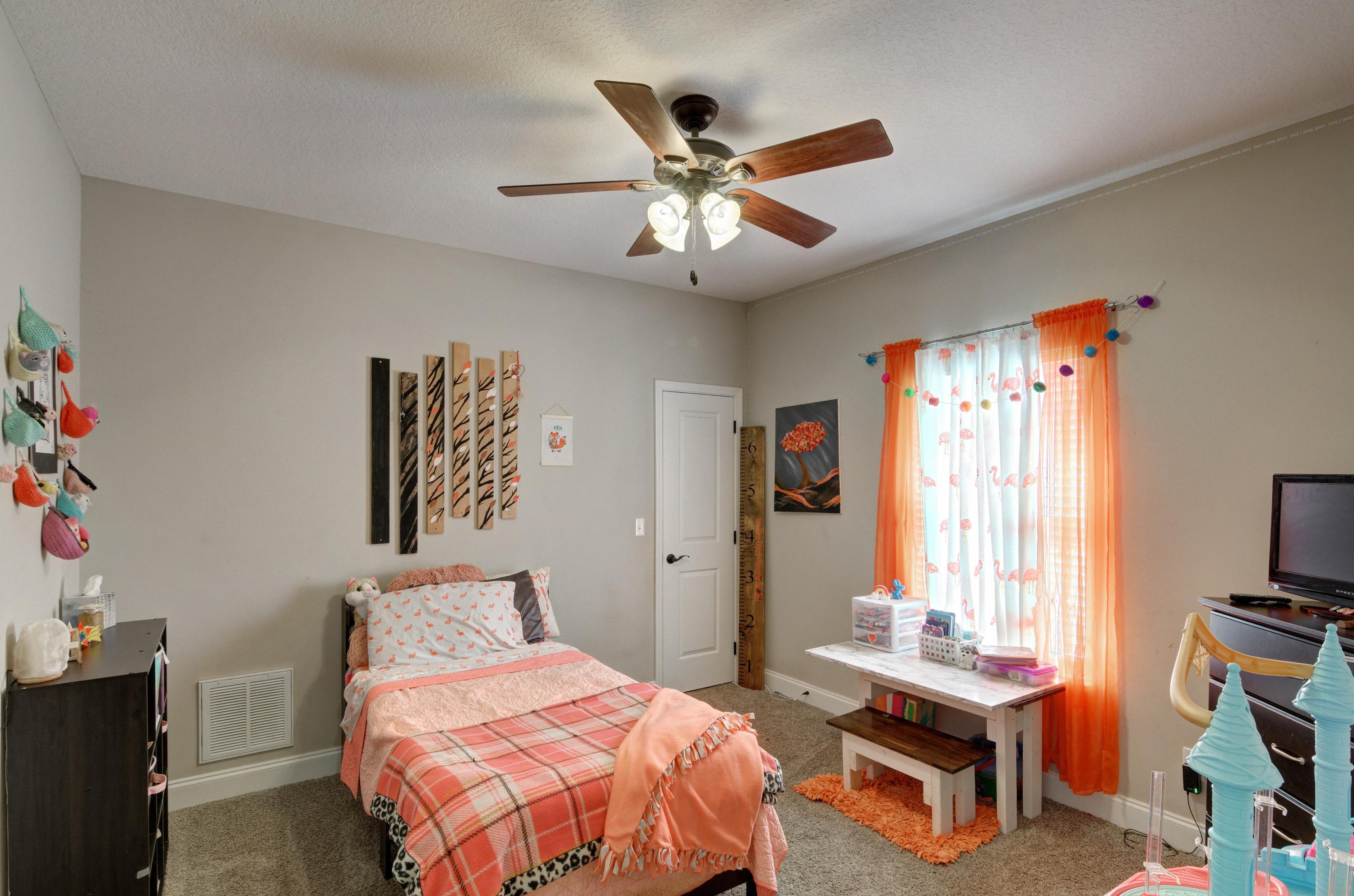 CRESCENT SHORES - Residential