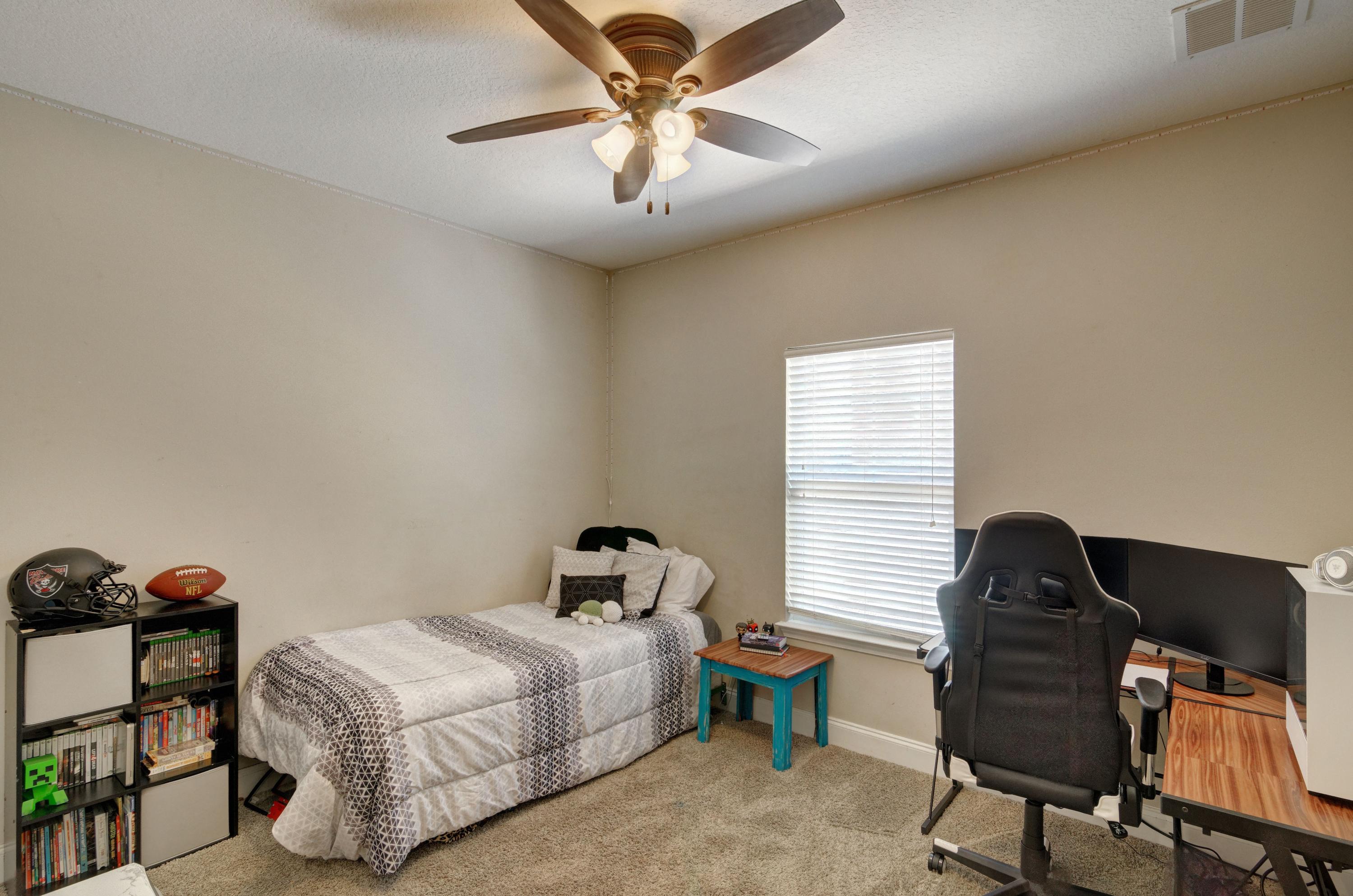 CRESCENT SHORES - Residential