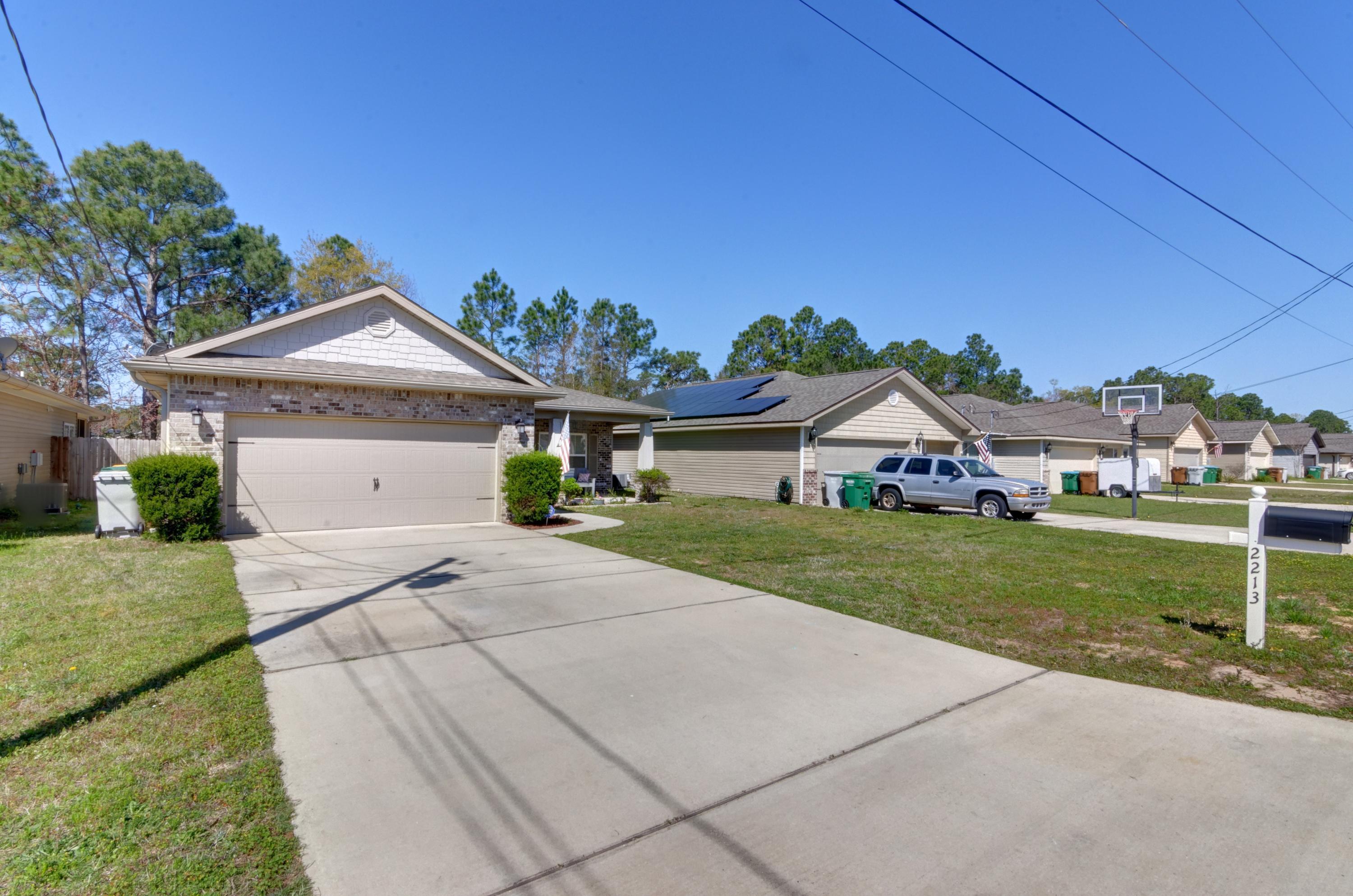 CRESCENT SHORES - Residential