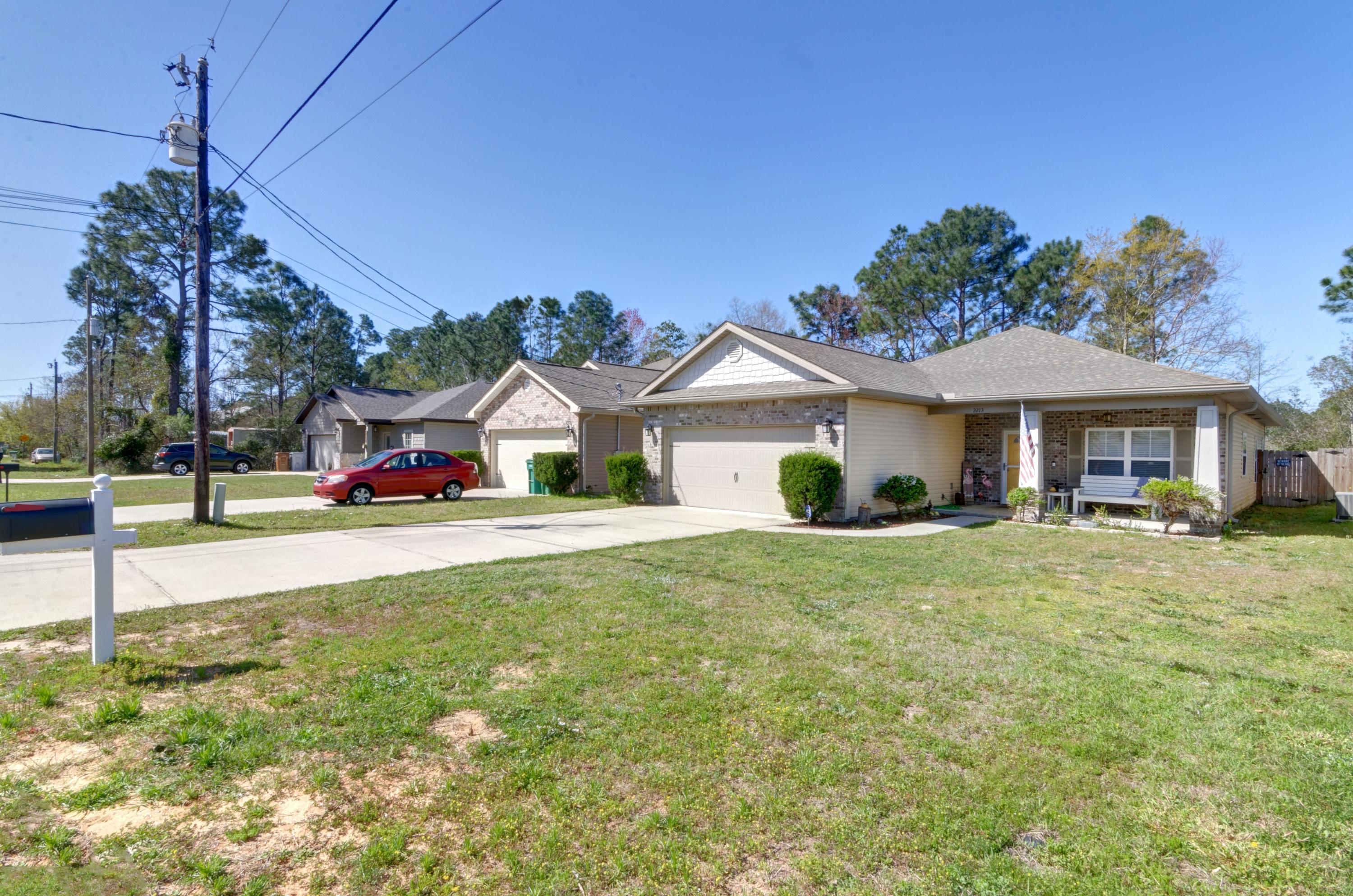 CRESCENT SHORES - Residential
