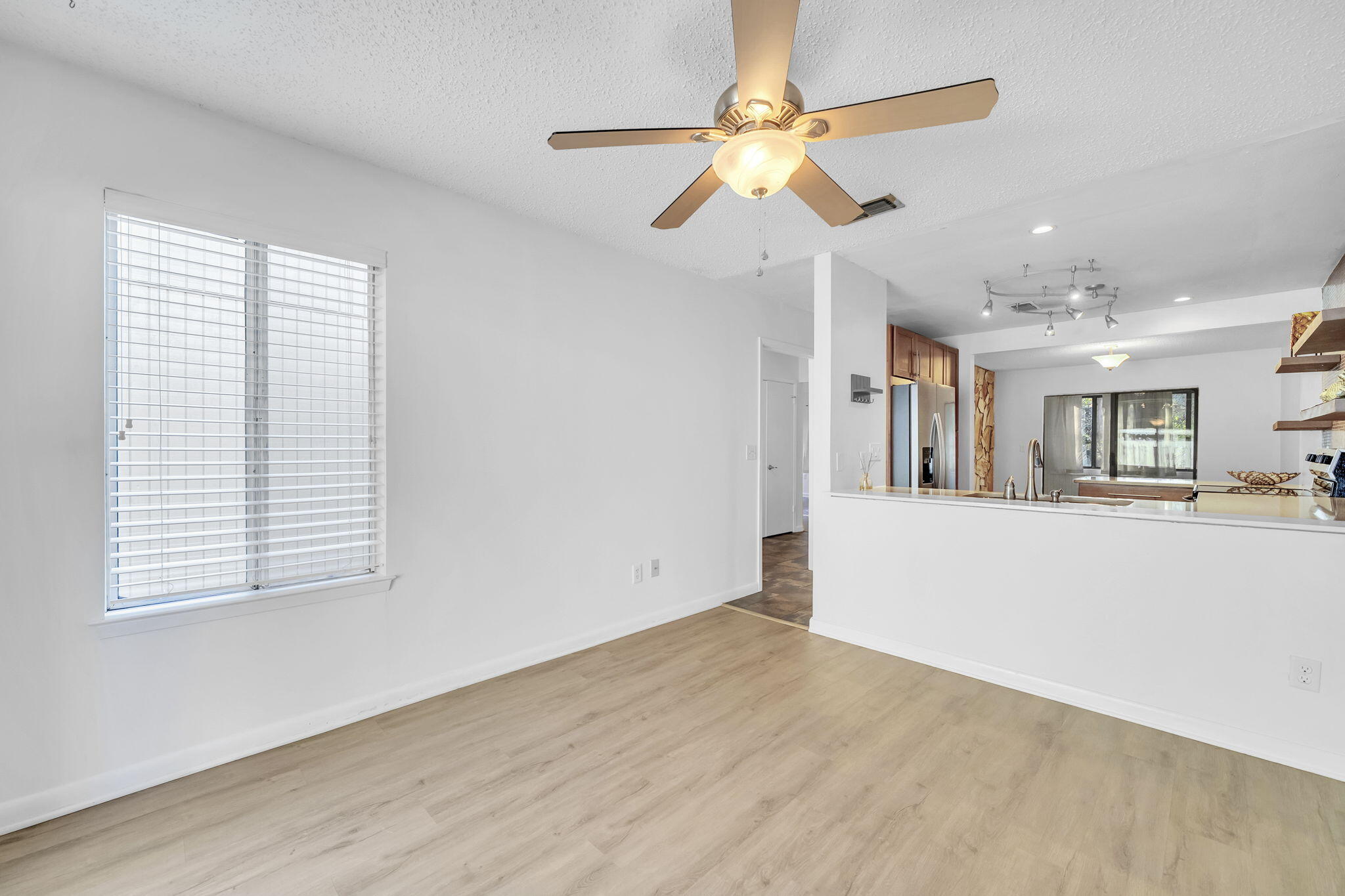ROYAL OAK VILLAGE - Residential