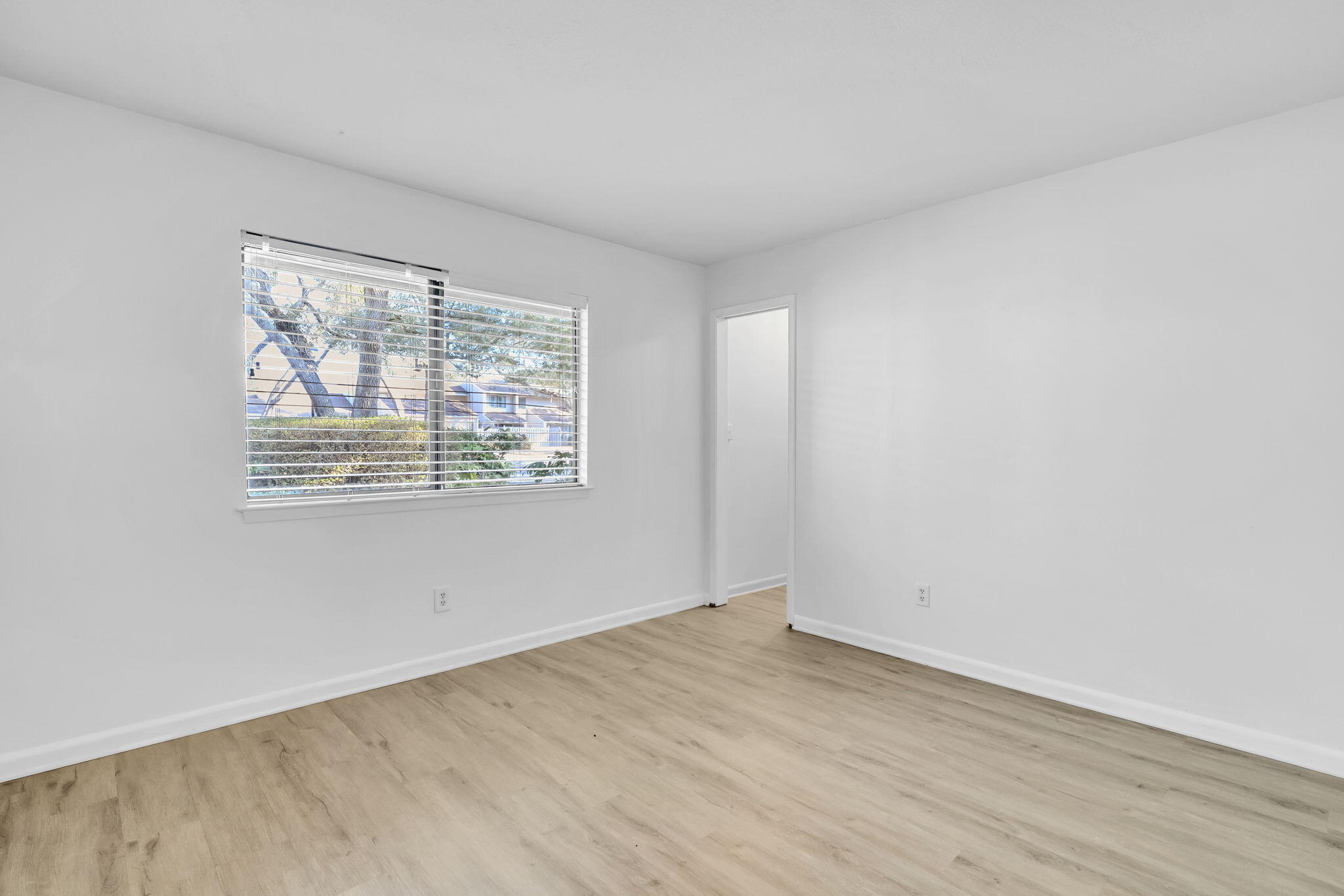 ROYAL OAK VILLAGE - Residential