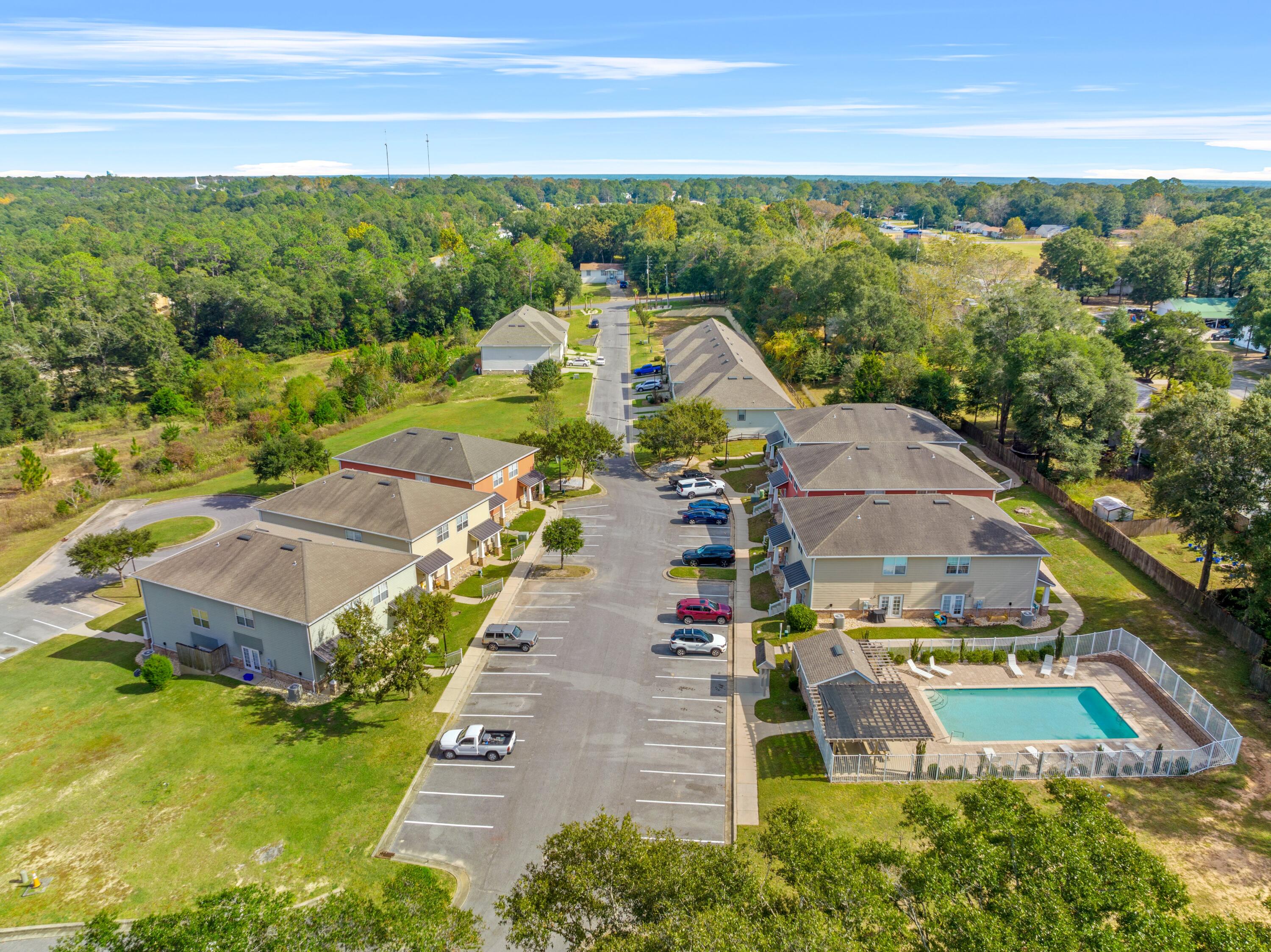 Crestview-ARBOR LAKE TH - Residential Lease
