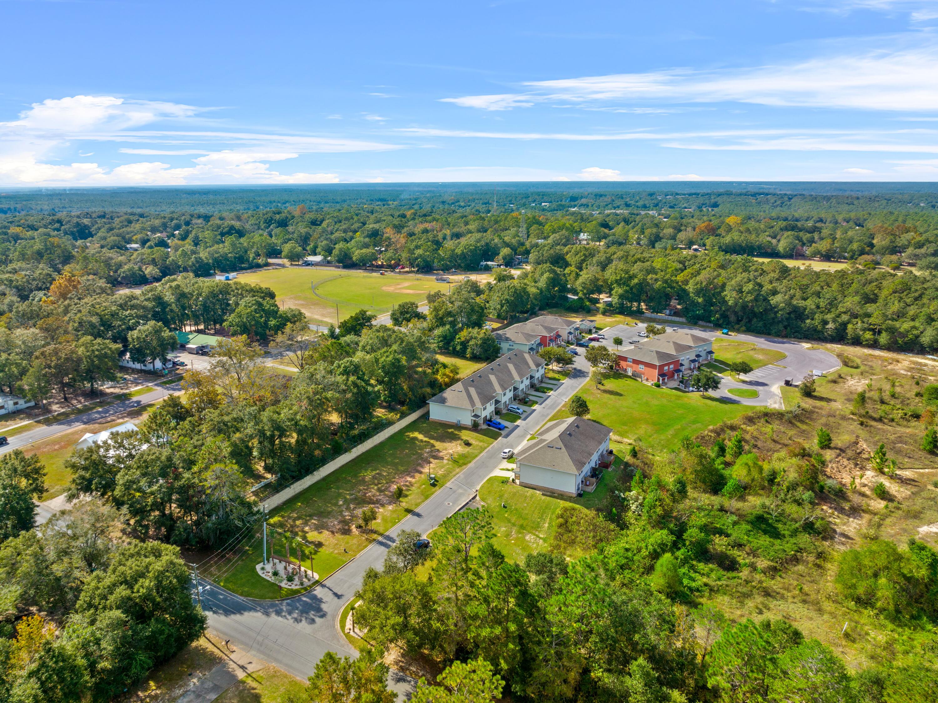 Crestview-ARBOR LAKE TH - Residential Lease