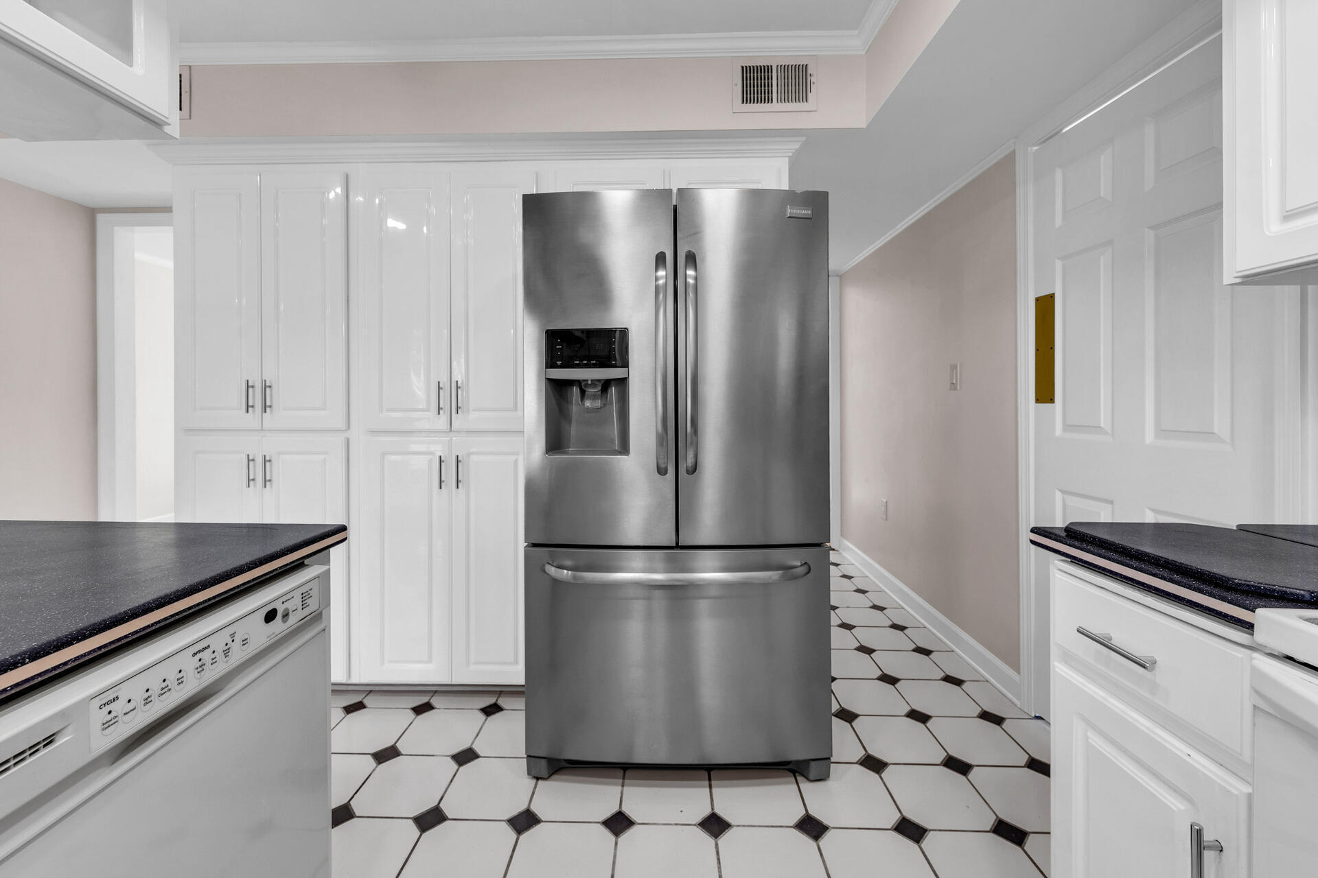 LAKE LORRAINE ESTATES 3 - Residential