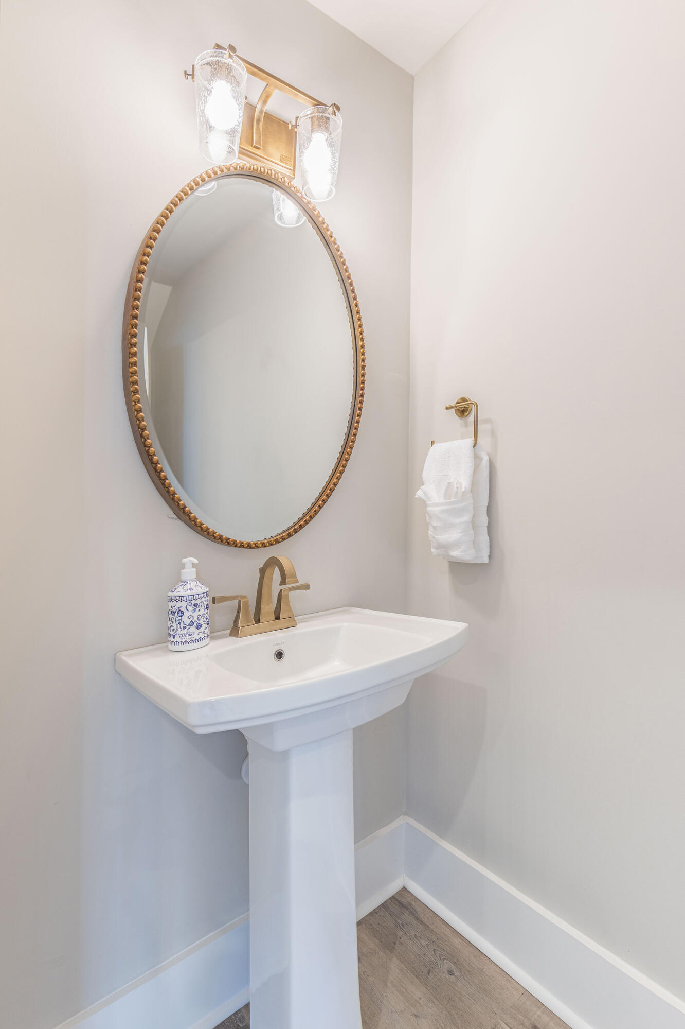 LAKESIDE AT BLUE MOUNTAIN BEACH - Residential Lease