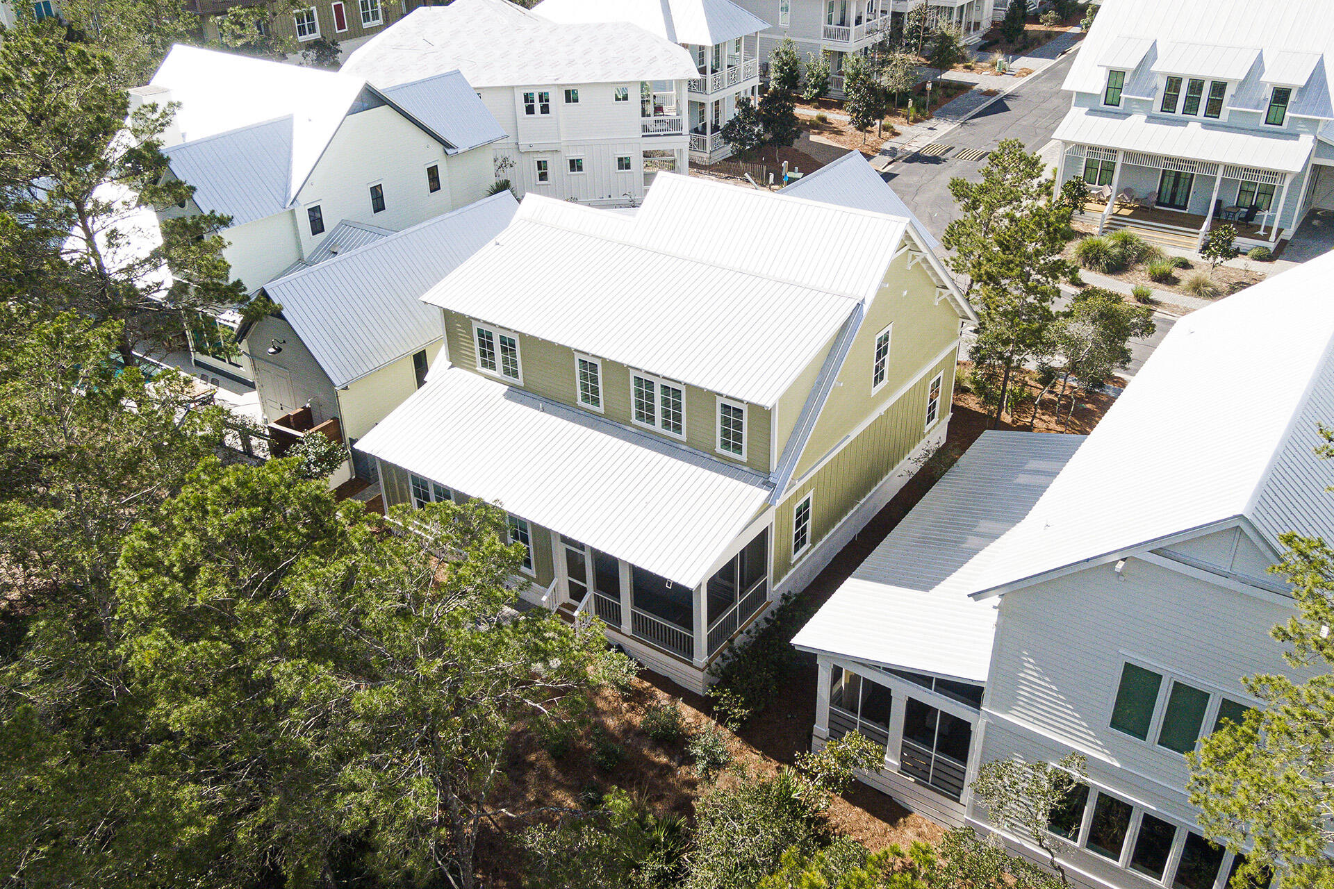 LAKESIDE AT BLUE MOUNTAIN BEACH - Residential Lease