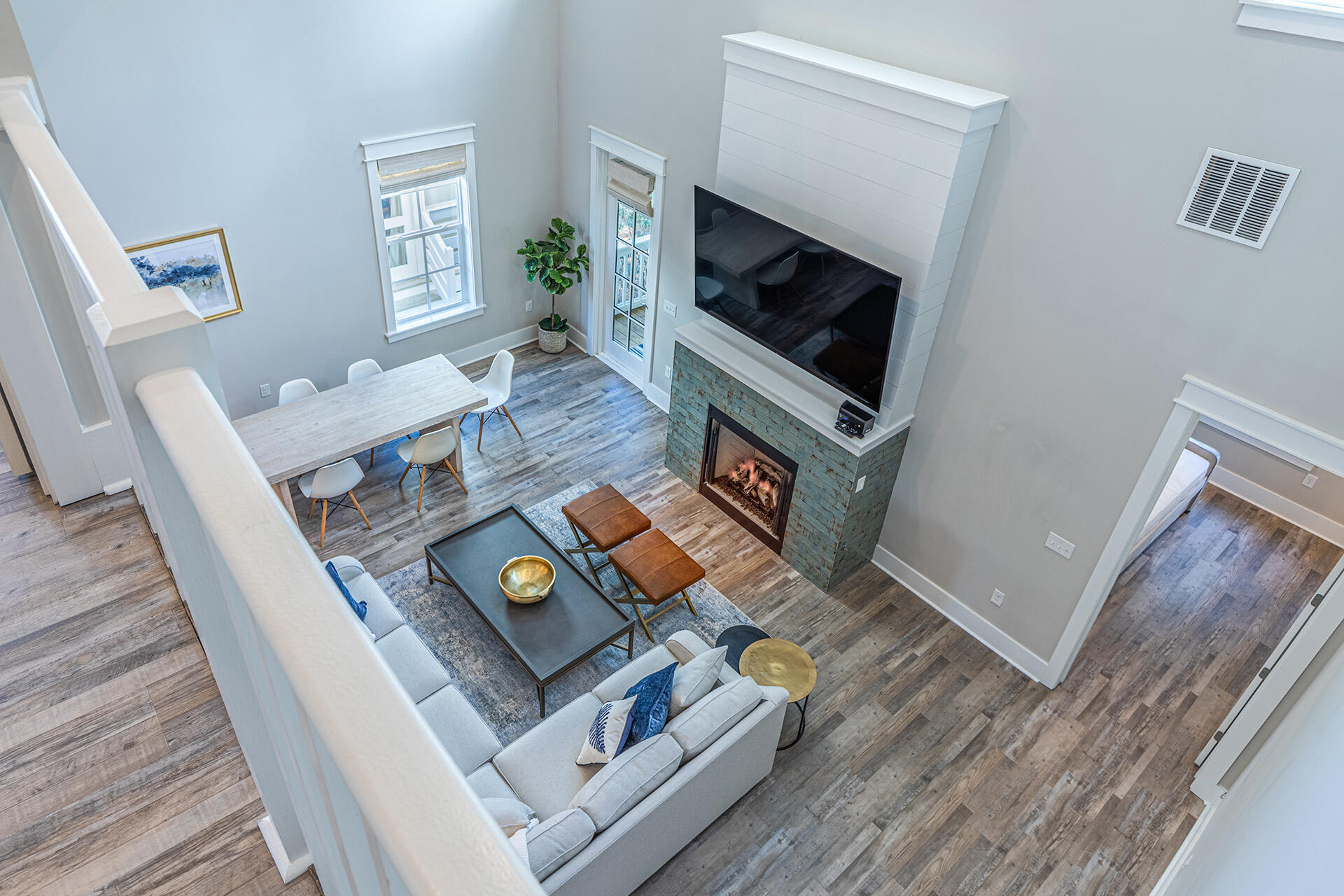 LAKESIDE AT BLUE MOUNTAIN BEACH - Residential Lease