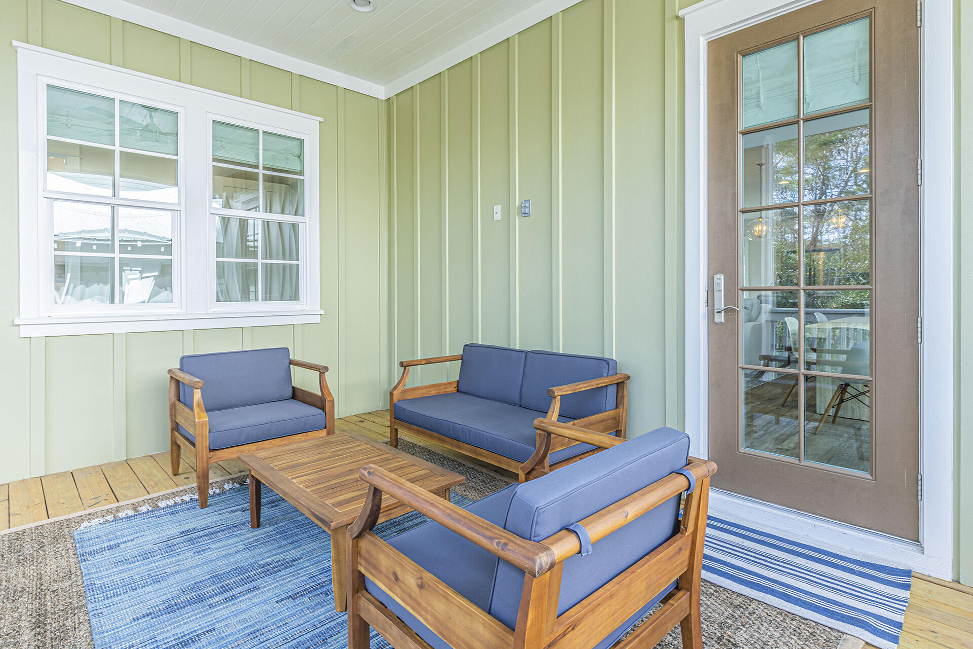LAKESIDE AT BLUE MOUNTAIN BEACH - Residential Lease