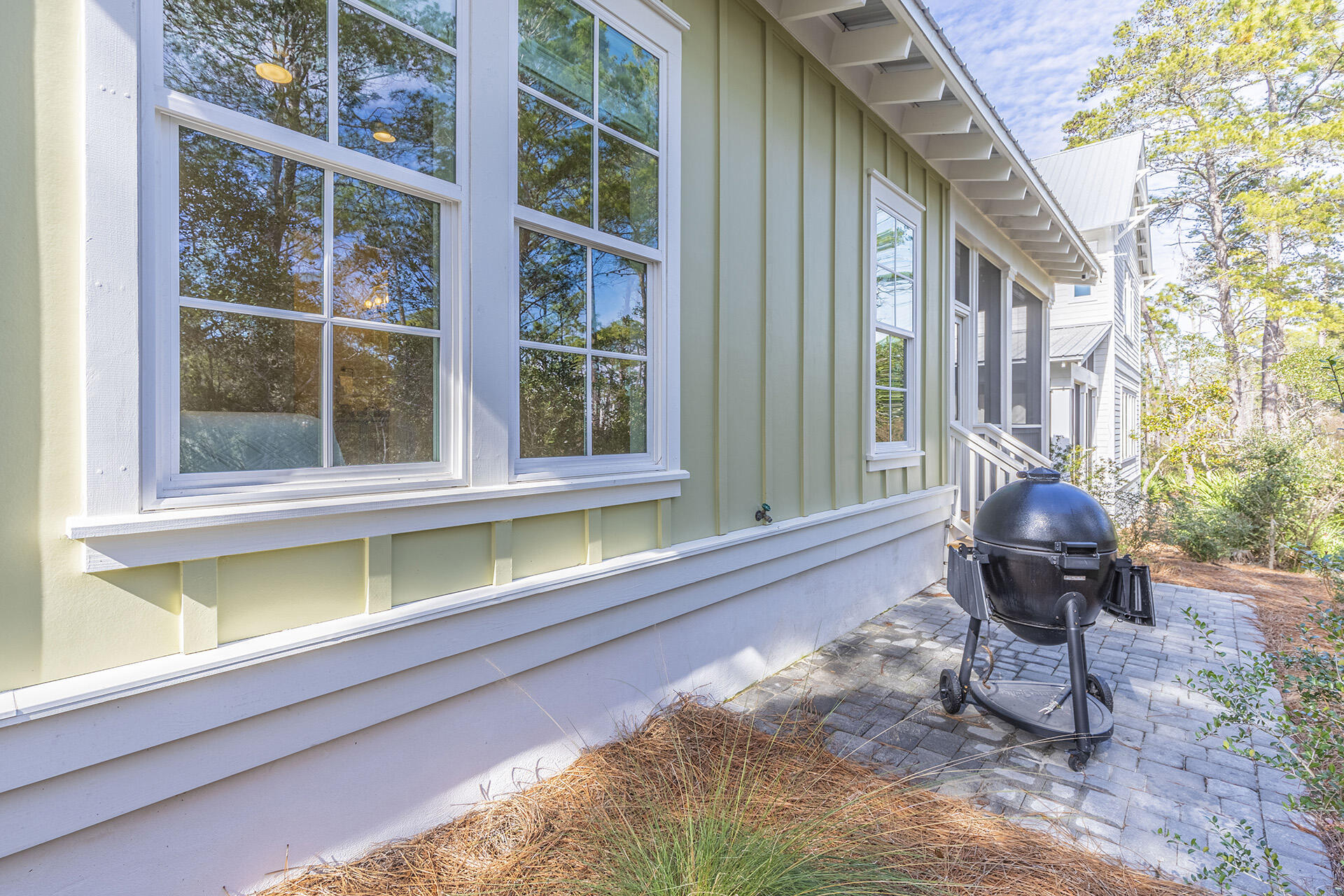 LAKESIDE AT BLUE MOUNTAIN BEACH - Residential Lease