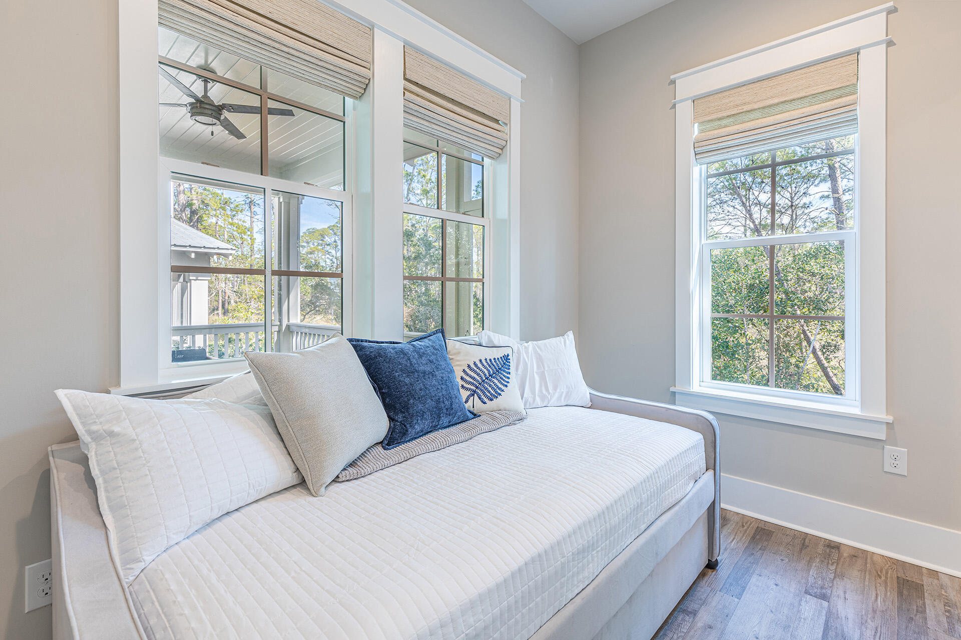 LAKESIDE AT BLUE MOUNTAIN BEACH - Residential Lease