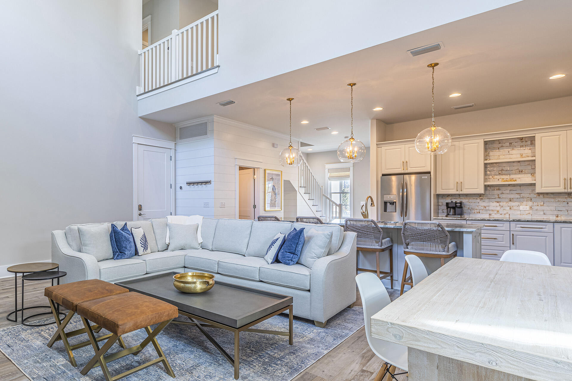 LAKESIDE AT BLUE MOUNTAIN BEACH - Residential Lease