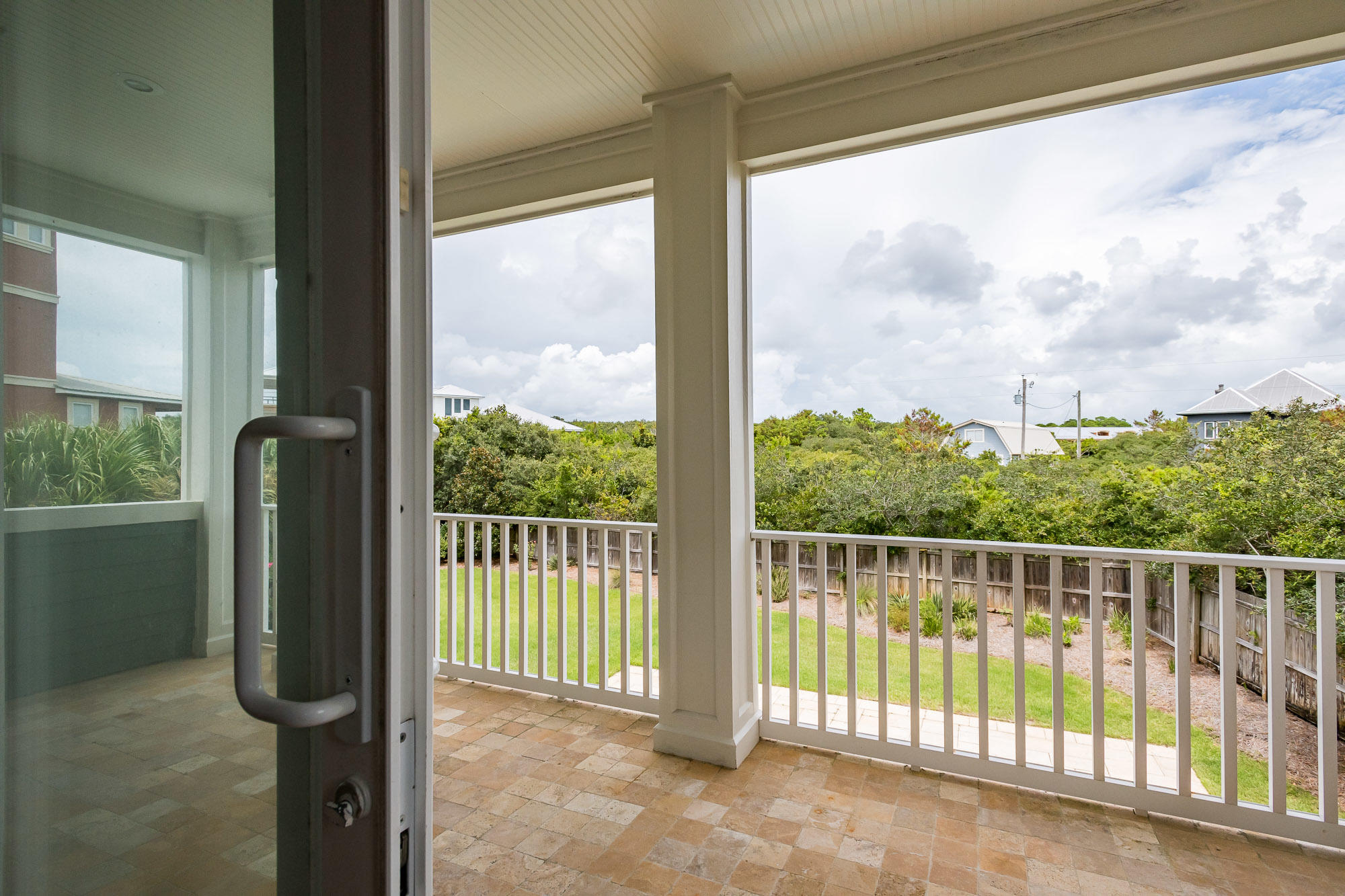 BLUE MOUNTAIN BEACH - Residential