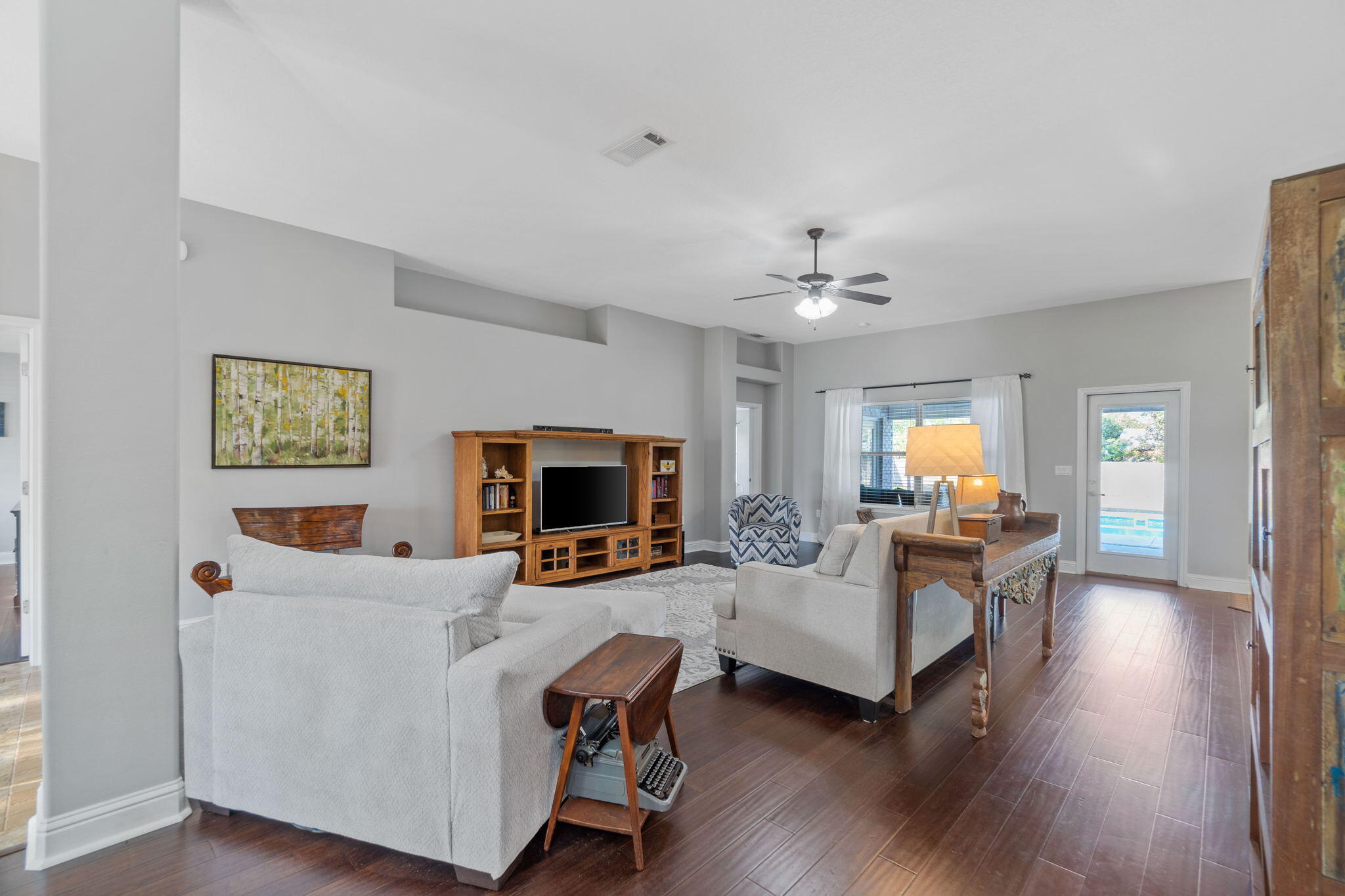HOLLEY BY THE SEA - Residential