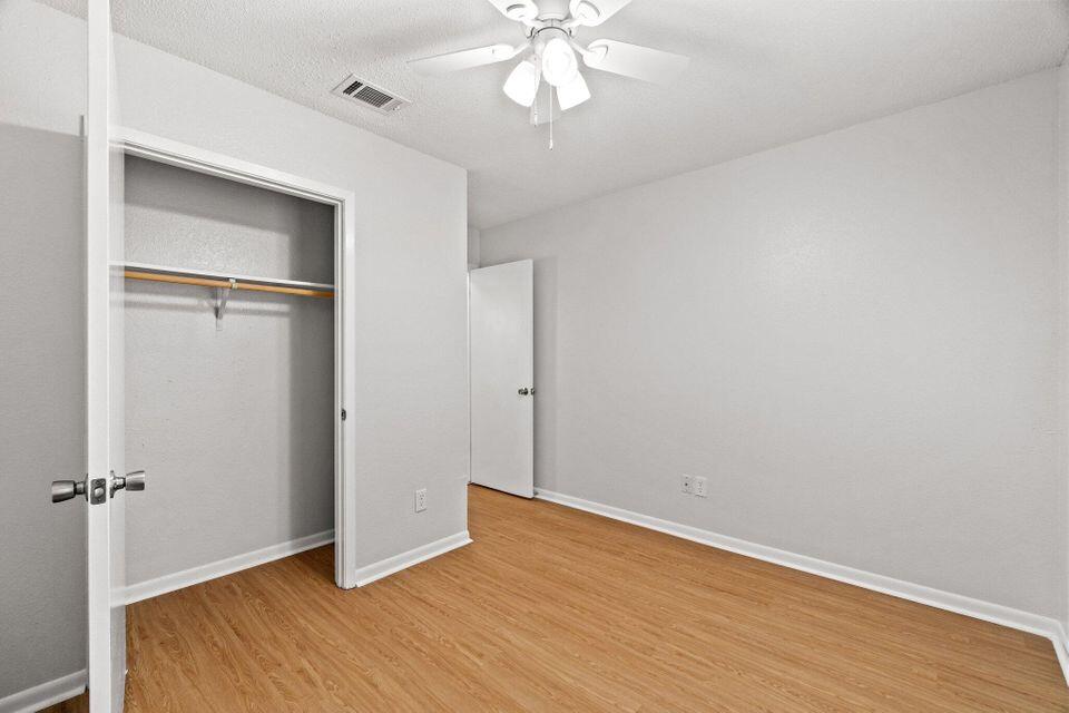 LIVE OAK - Residential Lease