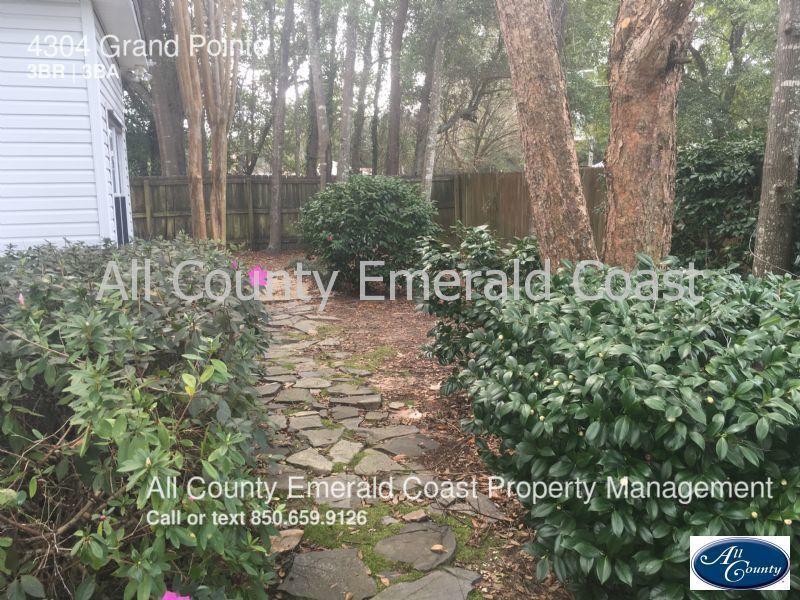 GRANDPOINTE - Residential Lease