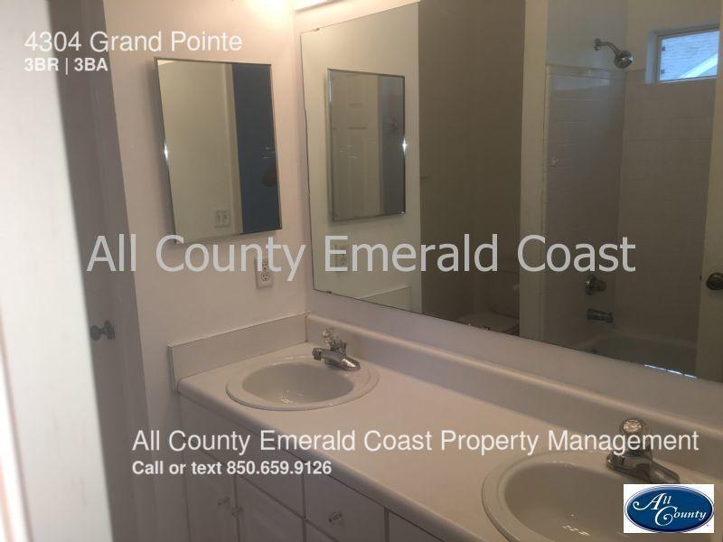 GRANDPOINTE - Residential Lease