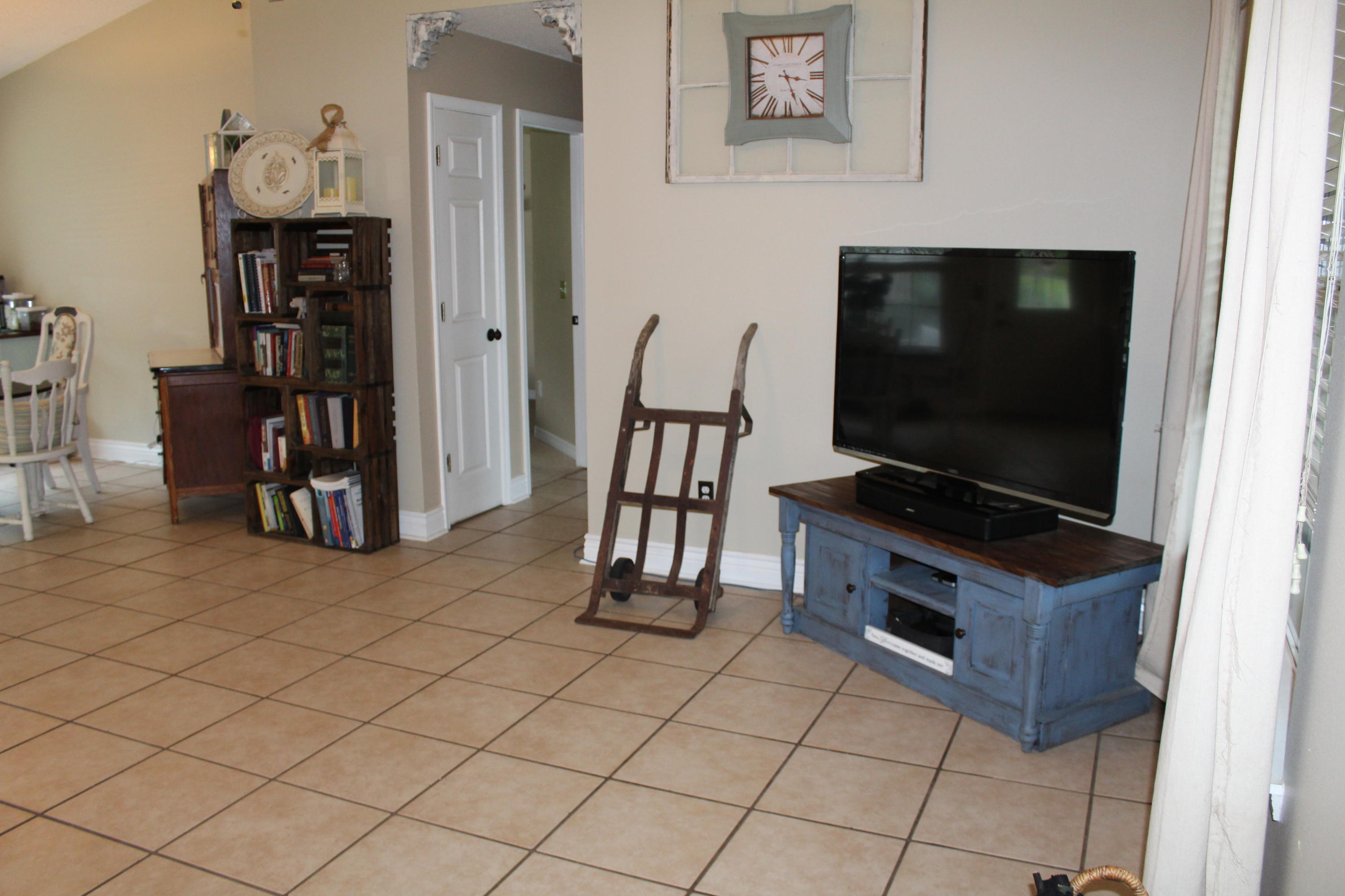 CHEROKEE BEND S/D - Residential