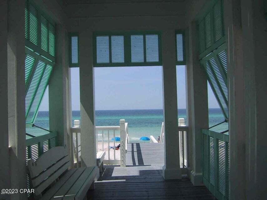 Carillon Beach Inn - Residential