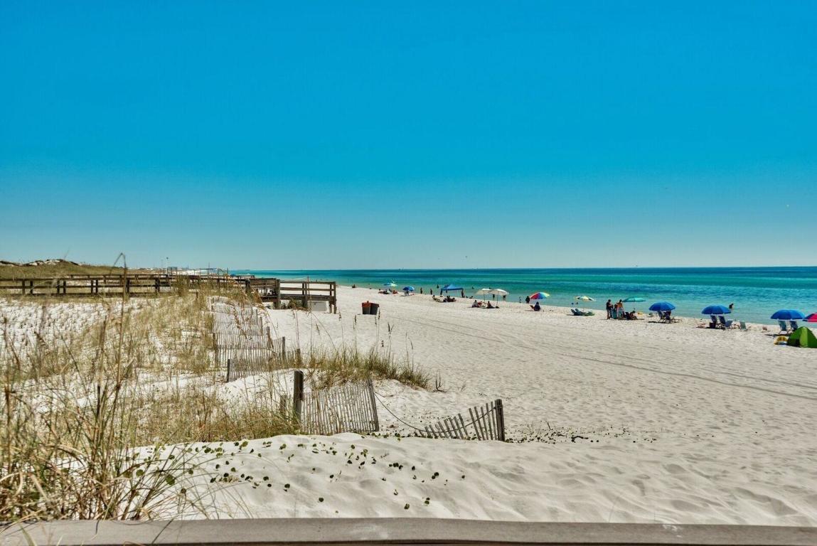 DESTIN WEST GULFSIDE VILLAS - Residential