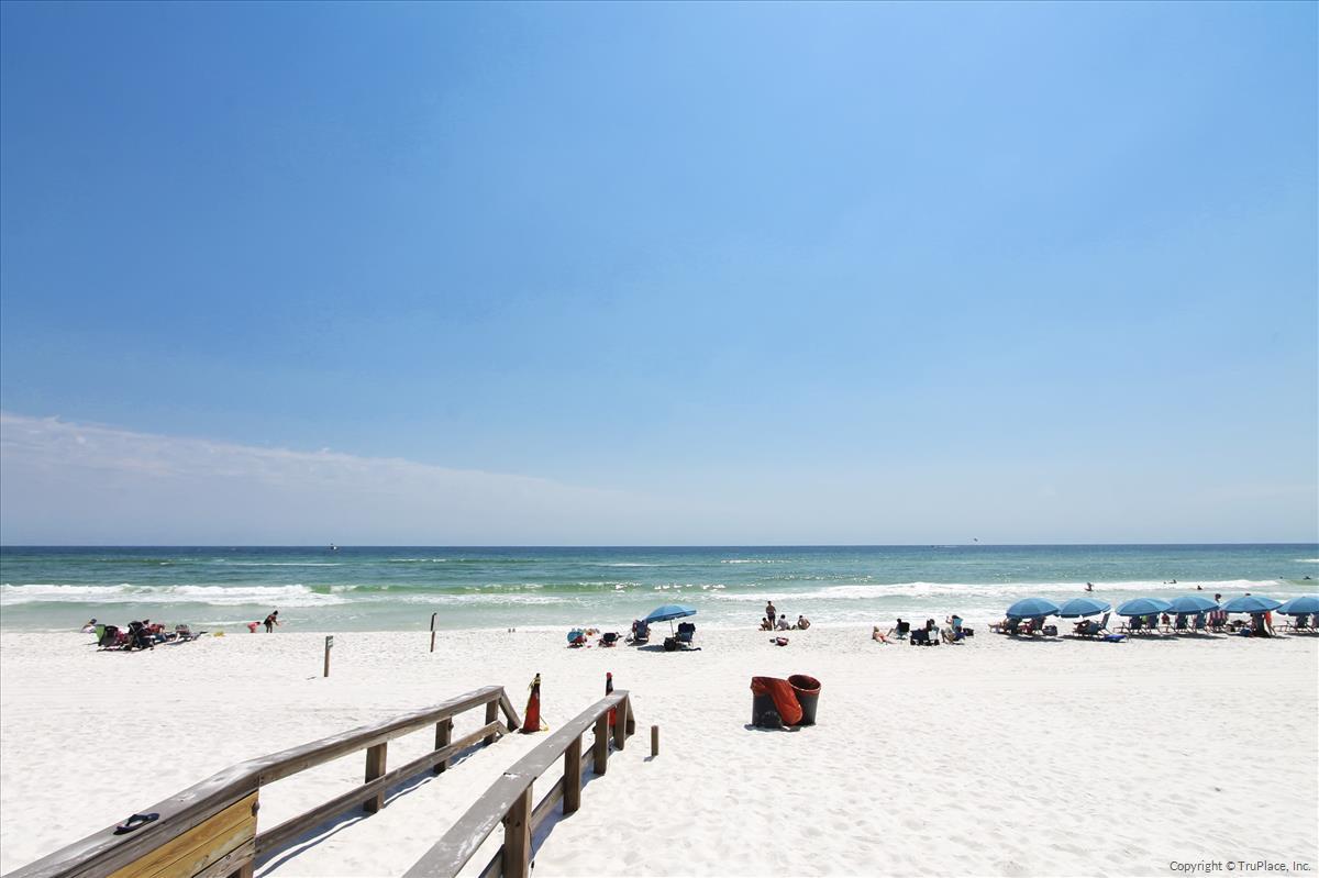DESTIN WEST GULFSIDE VILLAS - Residential
