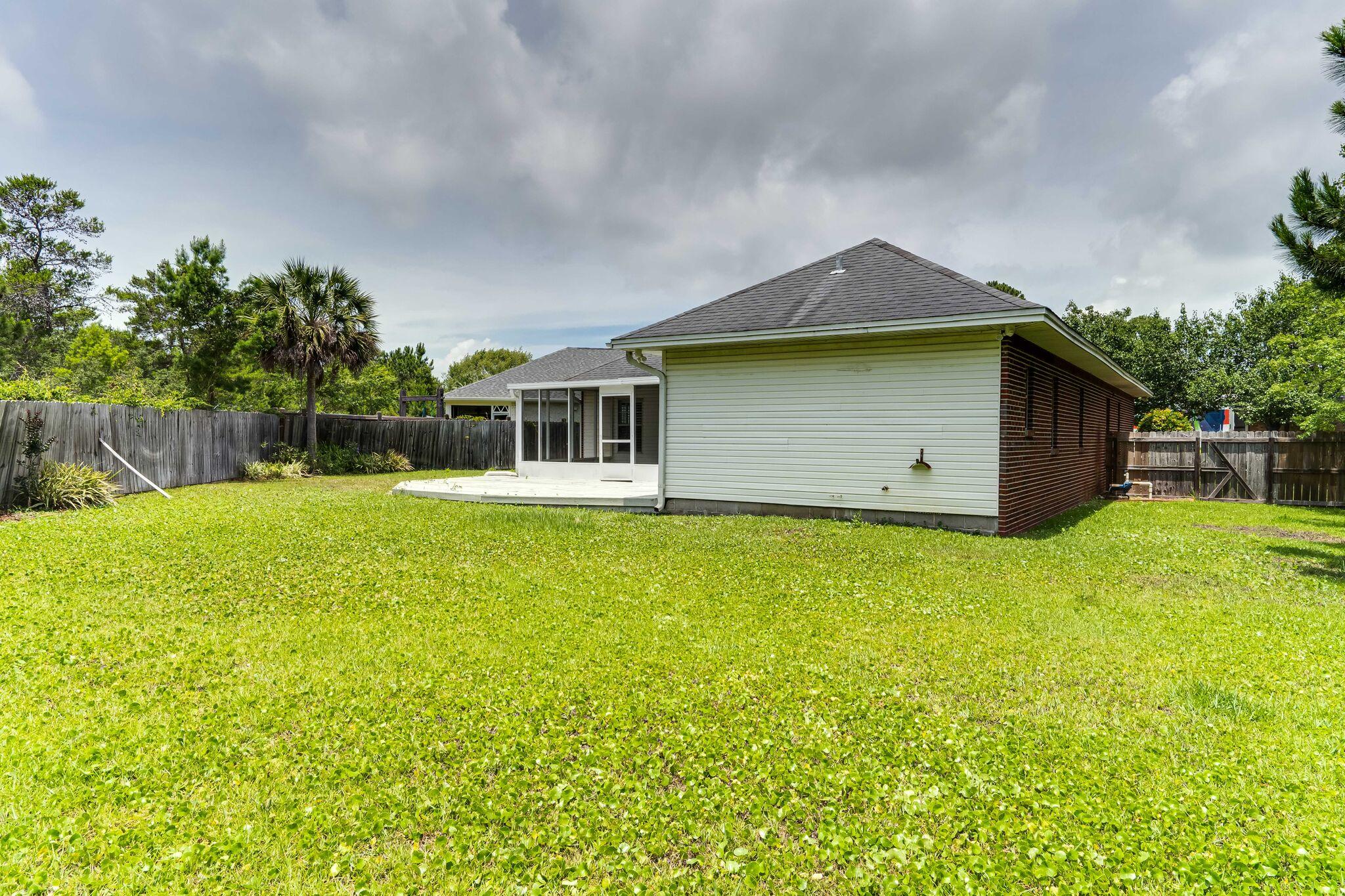 INDIAN TRAIL ESTATES - Residential Lease