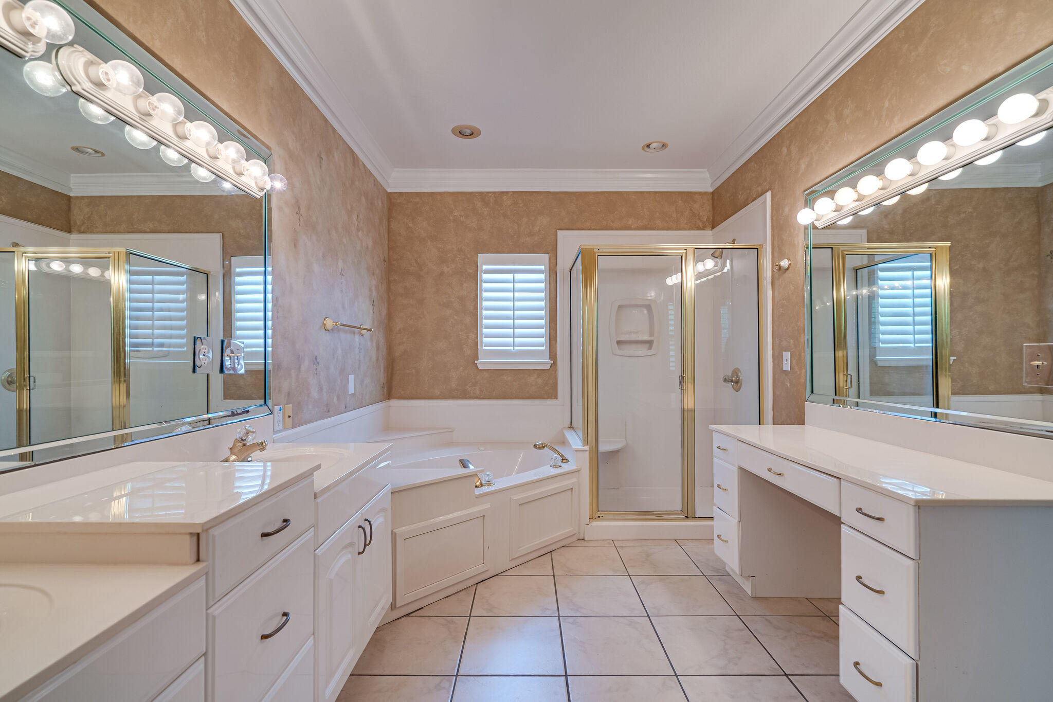INDIAN TRAIL ESTATES - Residential Lease