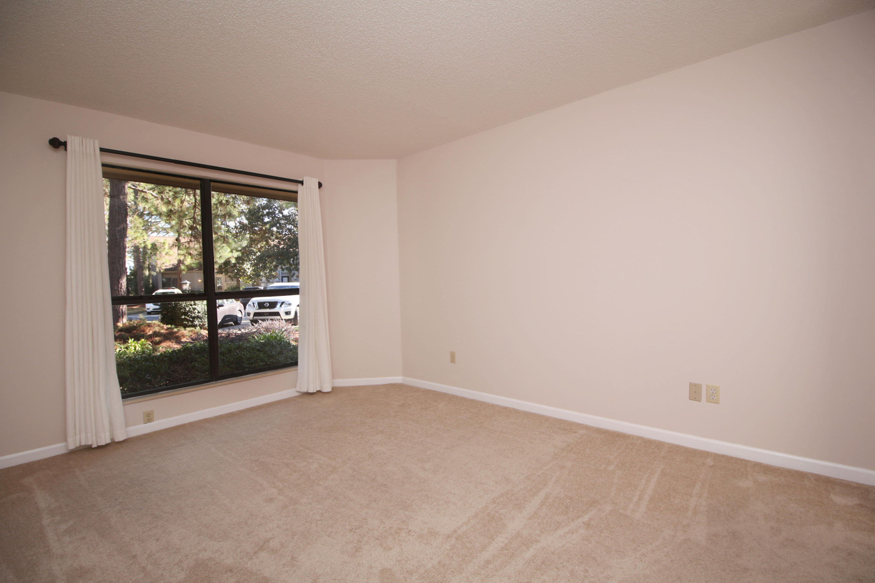 FAIRWAYS AT SANDESTIN PH 2 - Residential Lease