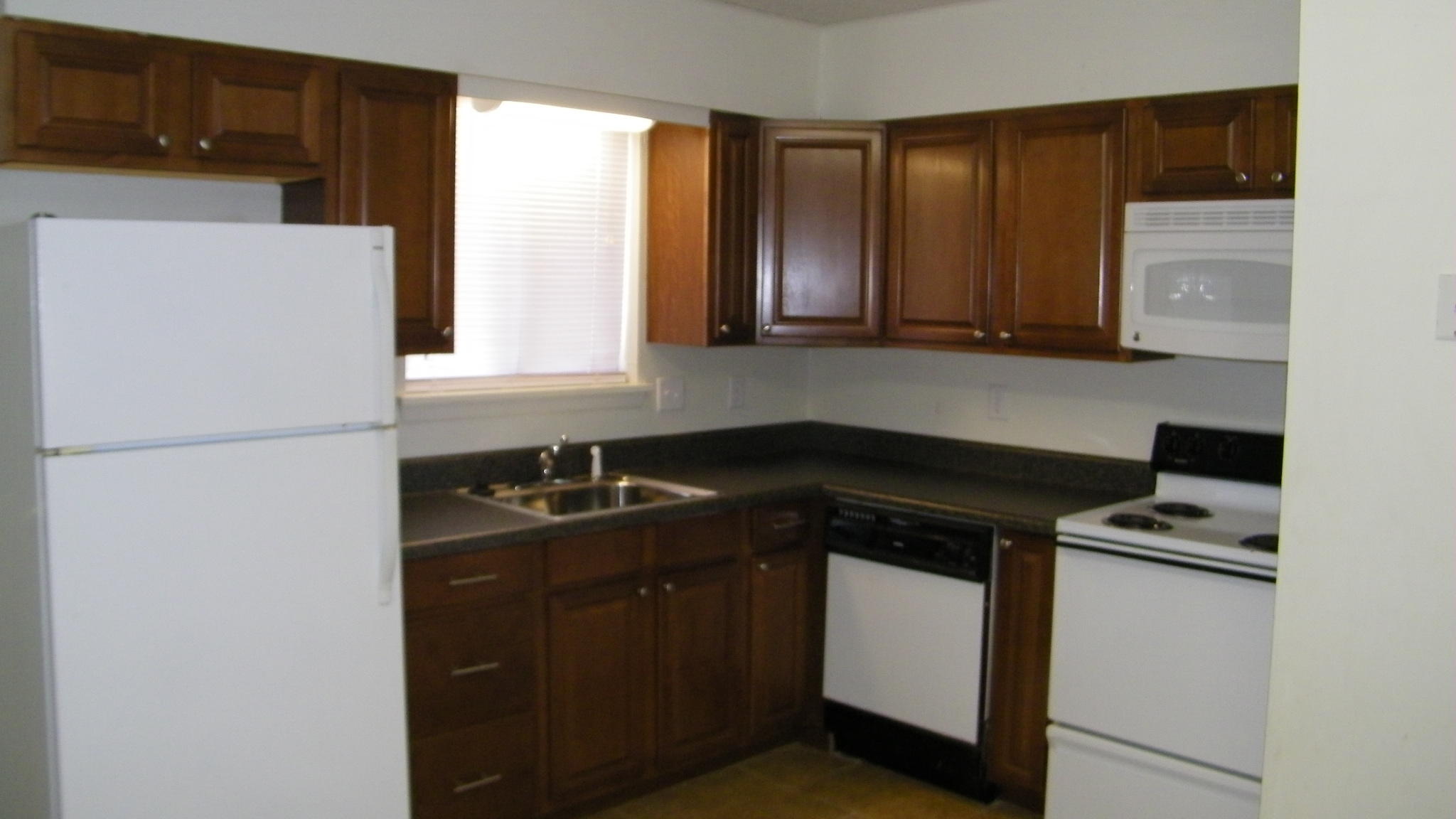 SUNSET STRIP - Residential Lease