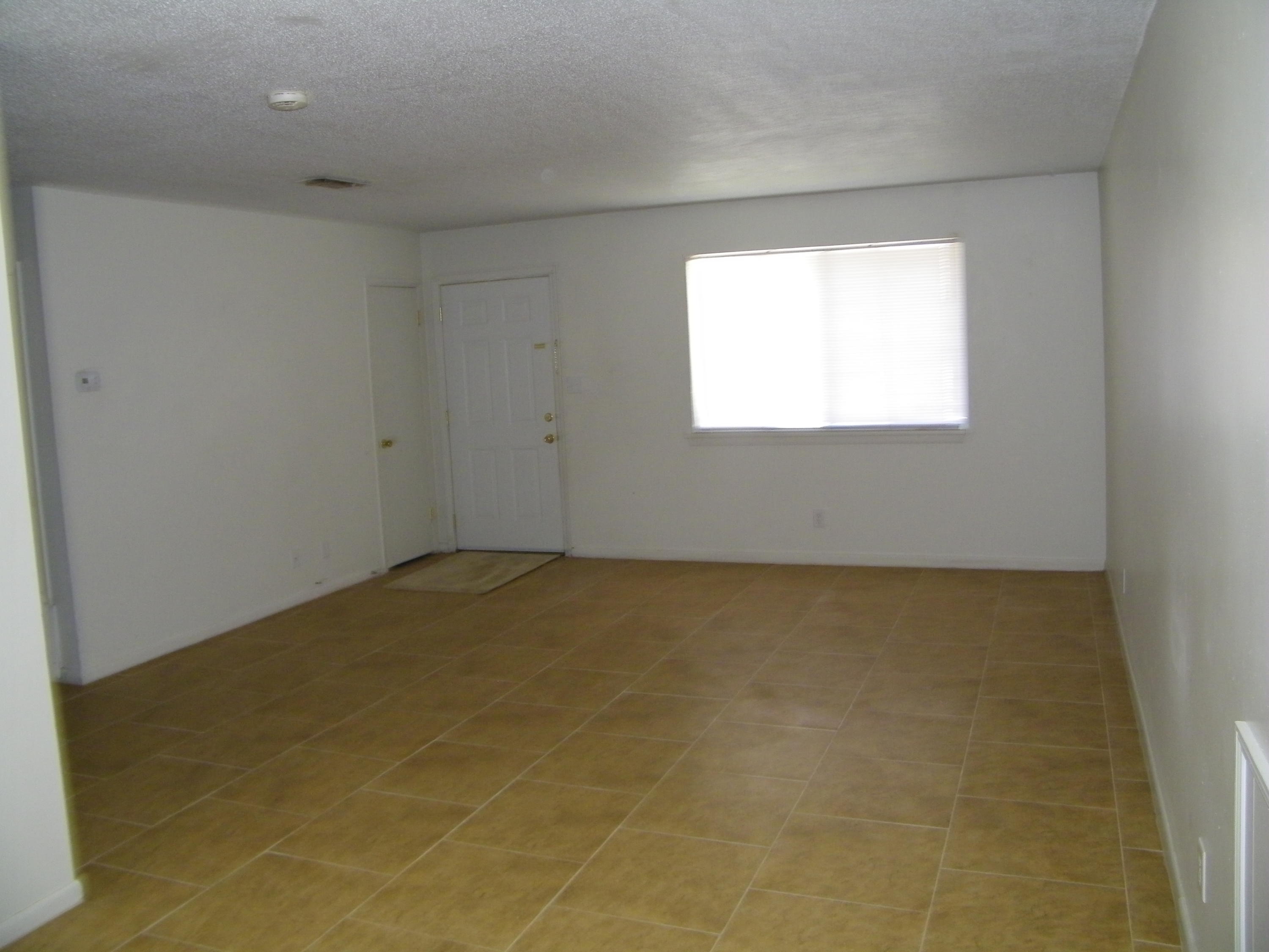 SUNSET STRIP - Residential Lease