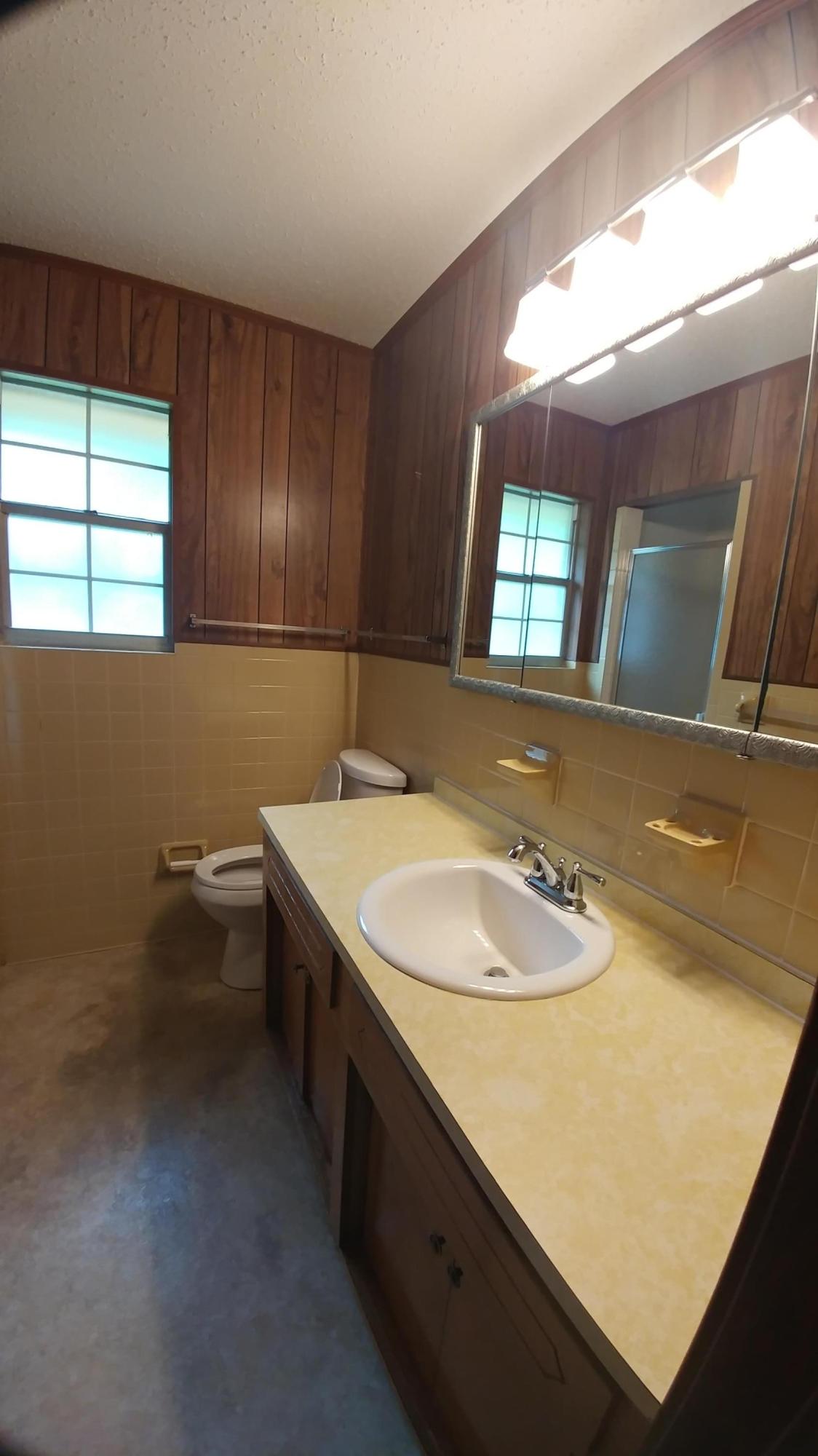 CRESTVIEW - Residential Lease