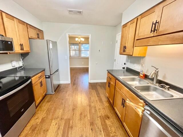 PINE MEADOWS - Residential Lease