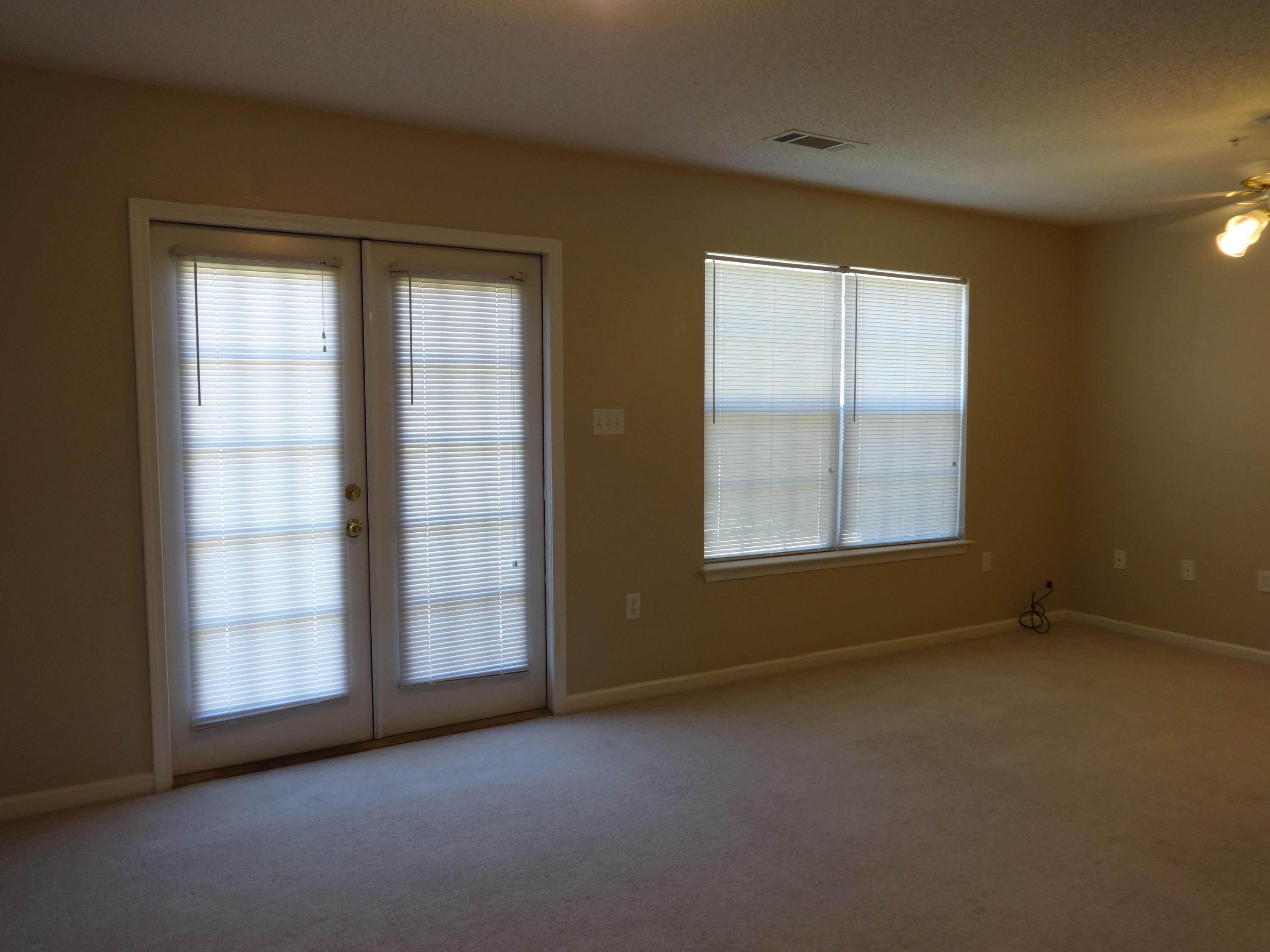 ROLLING PINES - Residential Lease