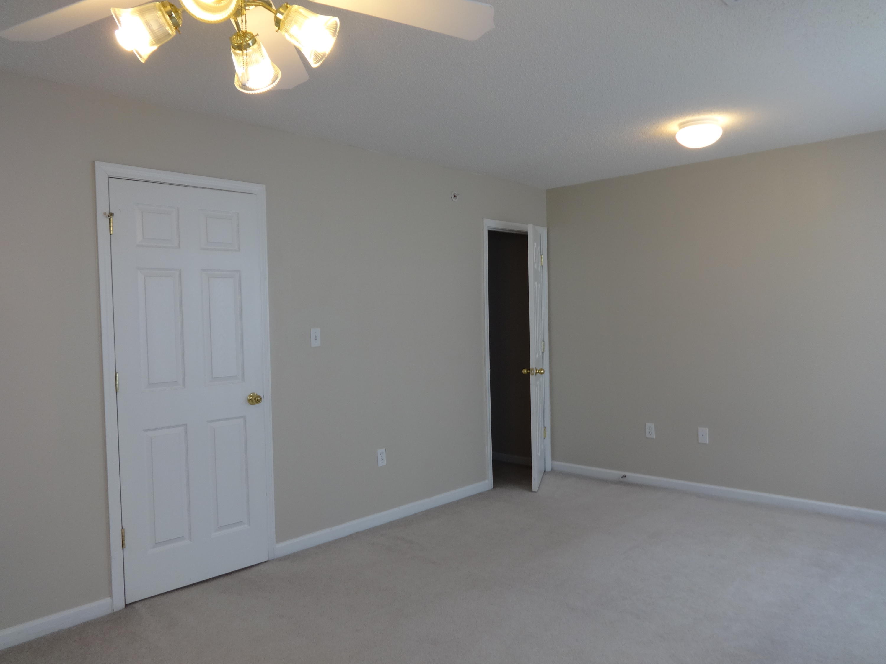 ROLLING PINES - Residential Lease