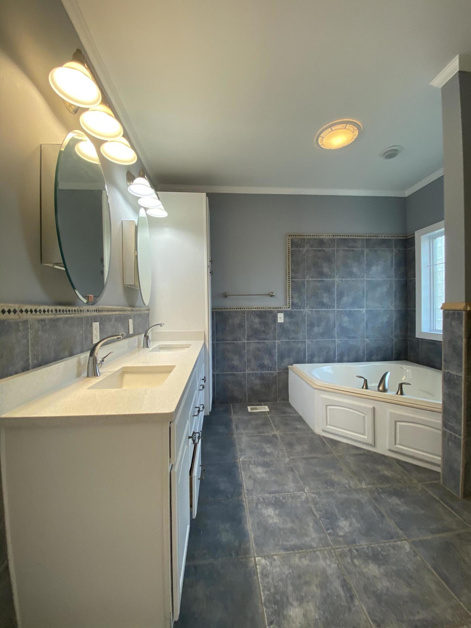 CANO ESTATES - Residential Lease