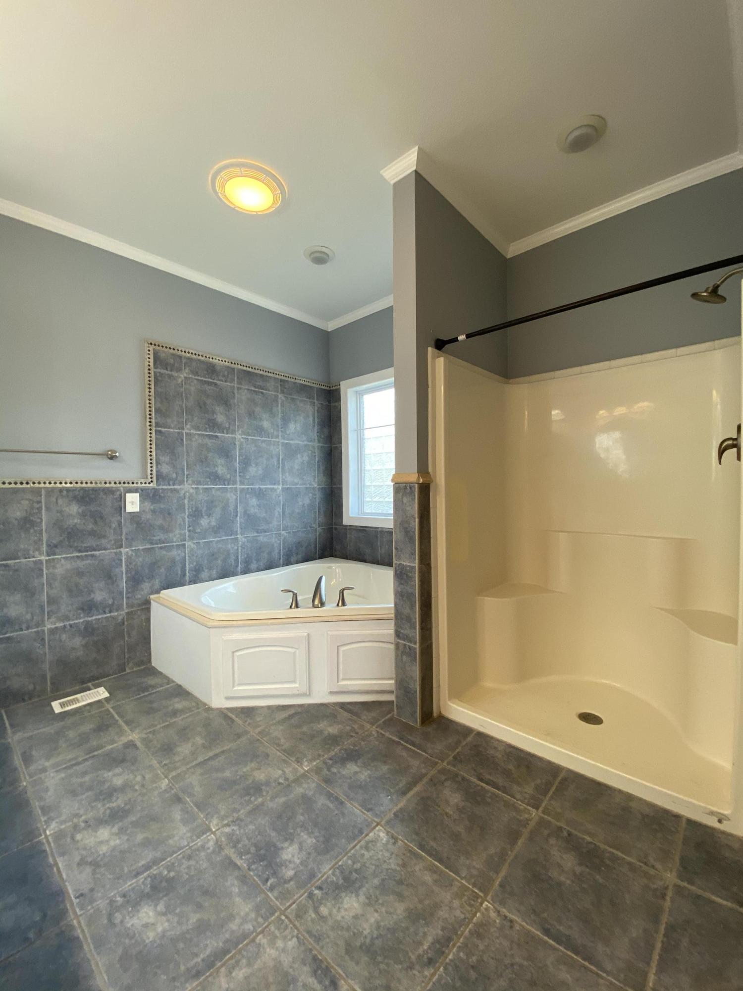 CANO ESTATES - Residential Lease