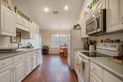 PINNACLE POINT - Residential Lease
