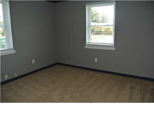 PALM ESTATES UNIT 2 - Residential Lease