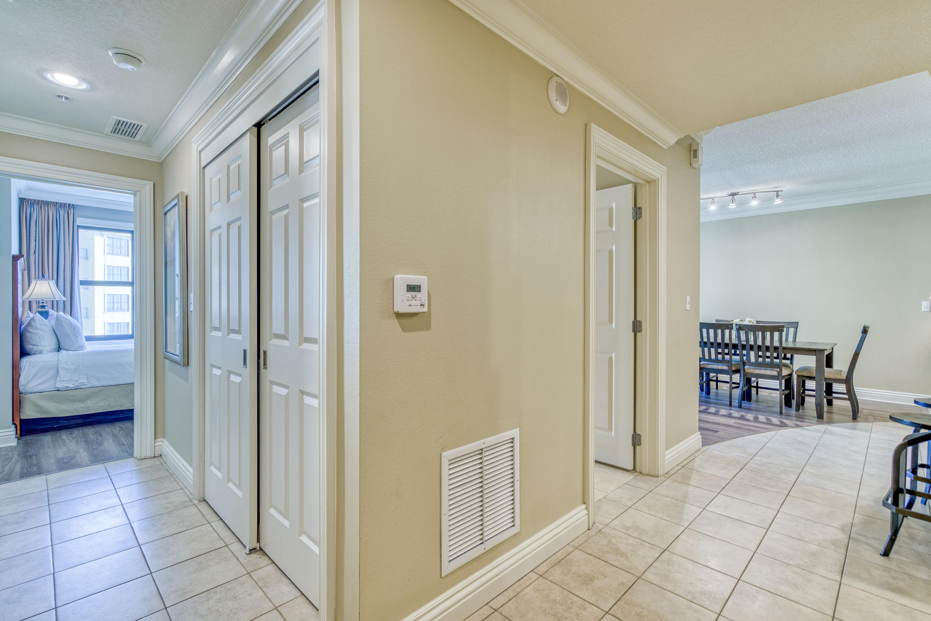 EMERALD GRANDE - Residential