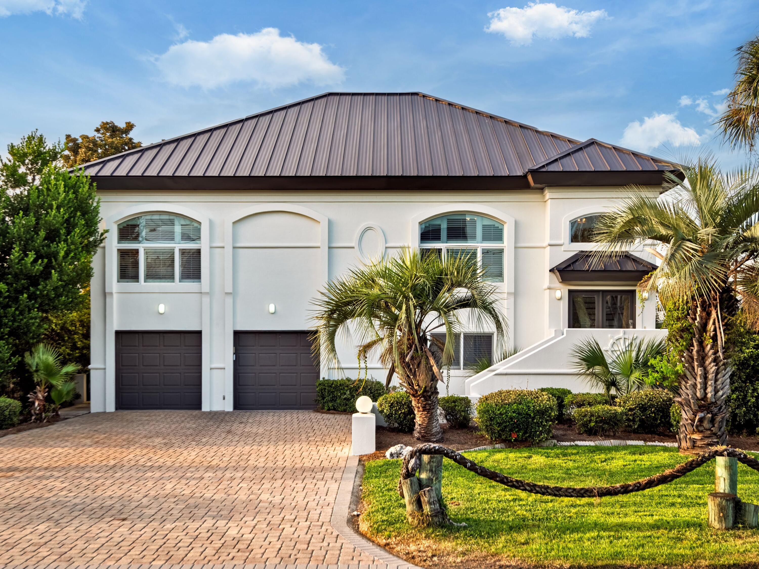 HOLIDAY ISLE - Residential