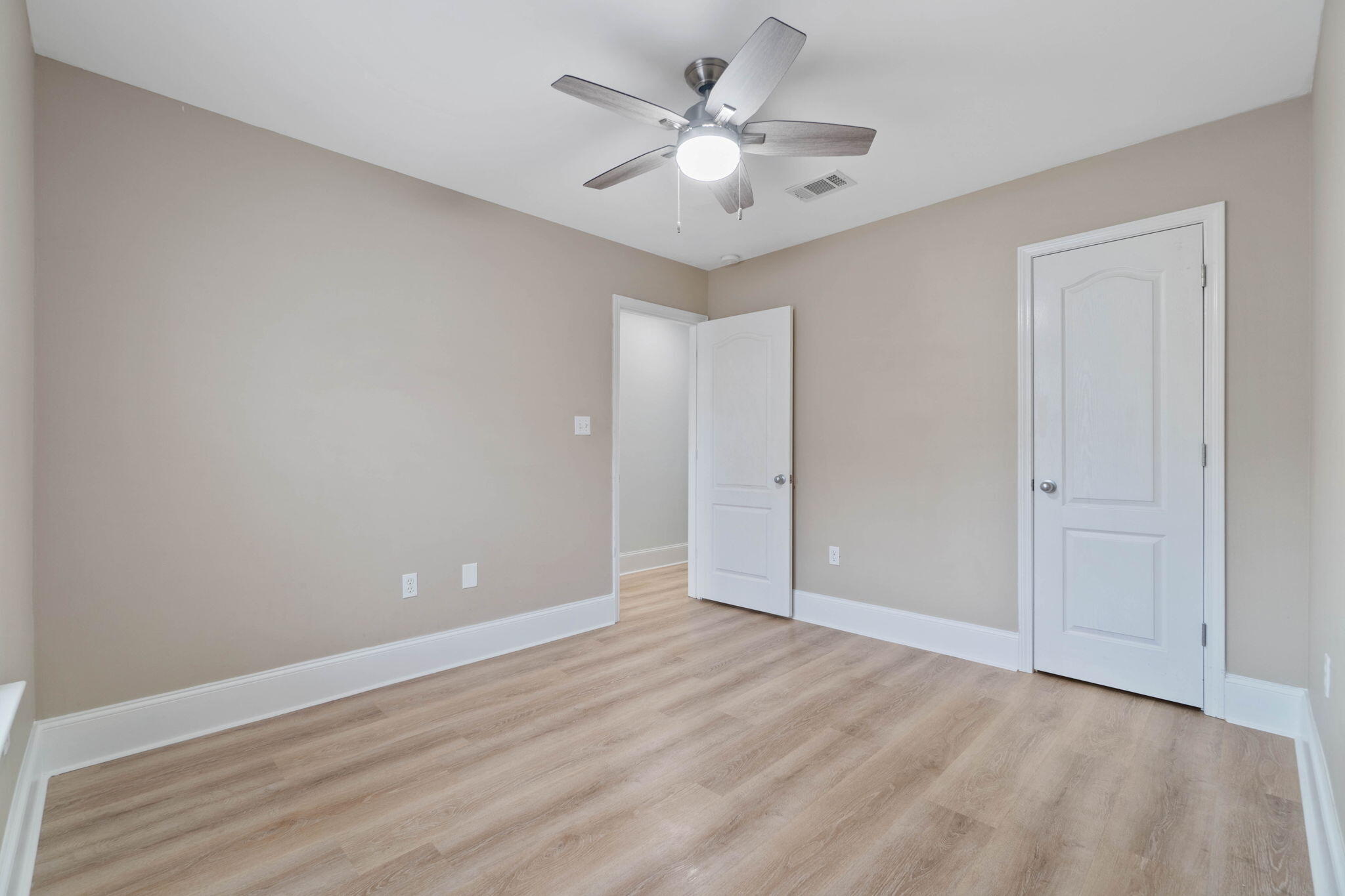 SKY RIDGE ESTATES 1ST ADD - Residential