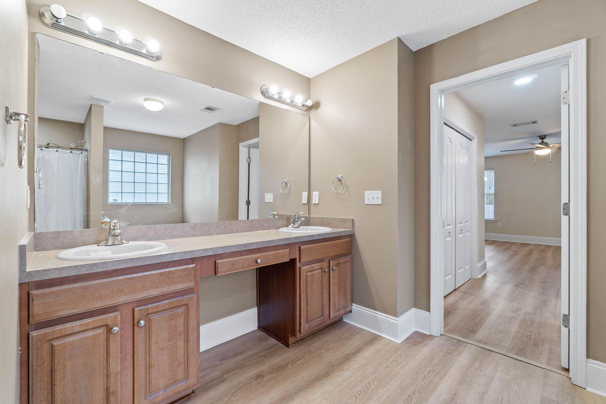 SKY RIDGE ESTATES 1ST ADD - Residential