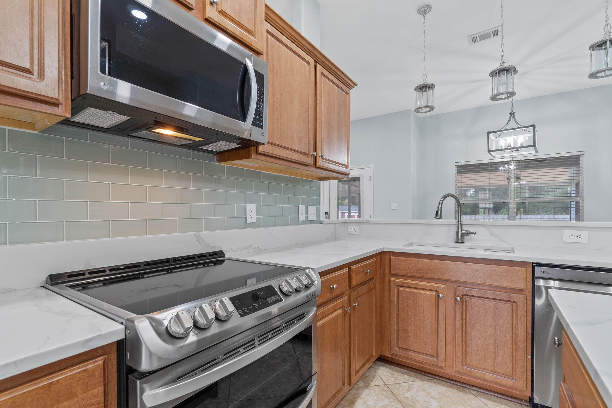 SKY RIDGE ESTATES 1ST ADD - Residential