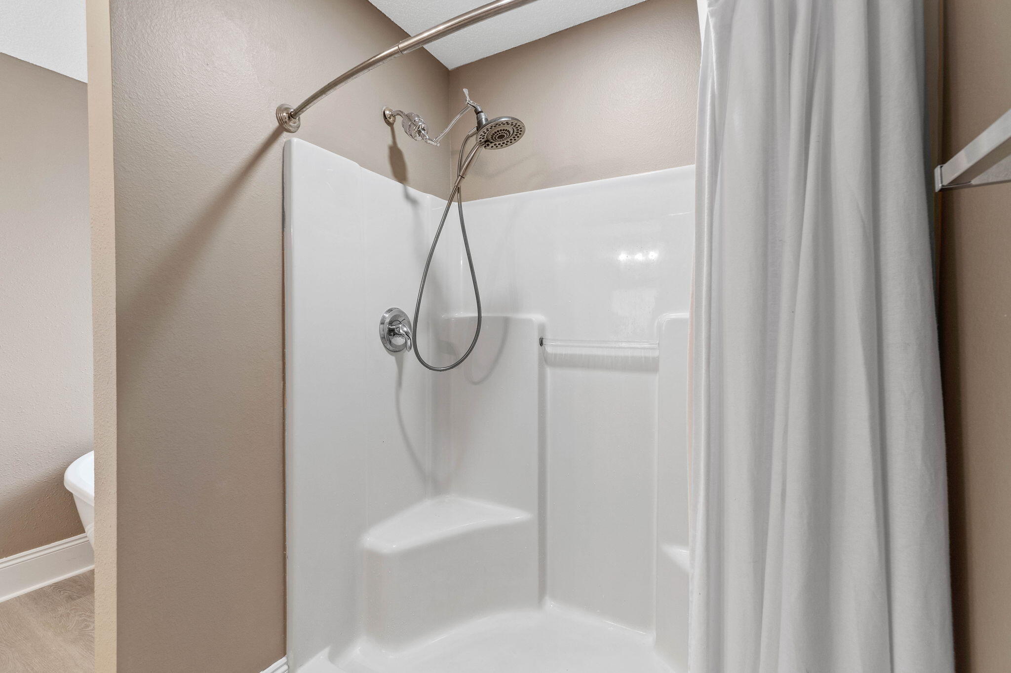 SKY RIDGE ESTATES 1ST ADD - Residential