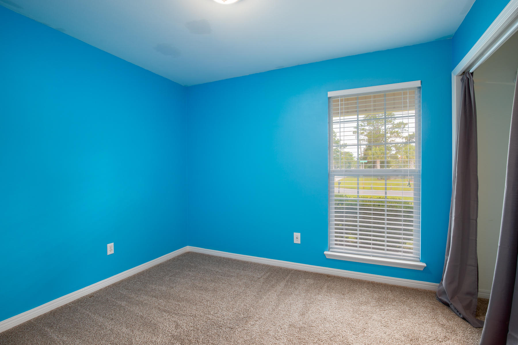 FOX DEN VILLAGES PHASE III - Residential Lease