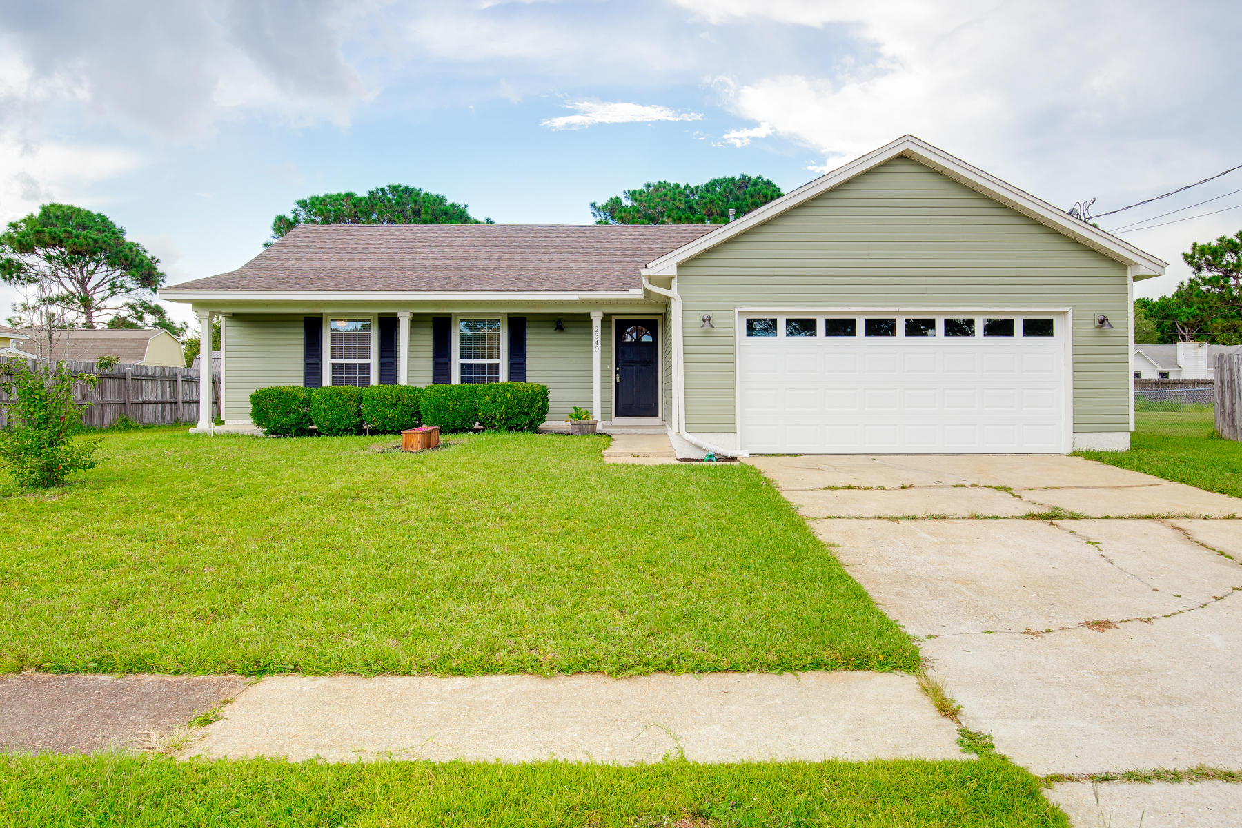 SMALL PET ALLOWED WITH OWNER APPROVAL! How Cute is this! 3 Bedroom / 2 Bath Home available Mid December. Remodeled in 2015 to include: Granite Countertops / Stainless Appliances / New Bath Vanities / New Ceiling Fans / Light Fixtures / New Vinyl Siding / New Windows / New AC! Other Features include: Fireplace / 2 Car Garage / Tiles Floors in Main areas & Baths! Relax on Your Front Porch on Entertain on your Large Back Deck! Fox Den Village Subdivision in East Navarre, is Conveniently located close to Shopping & Restaurants! Approx 2 Miles to the BEACH & Children's Park and Approx 6 miles from Hurlburt Field! Hurry and Schedule your Showing today! Credit Check required! Renter to verify all dimensions and information!